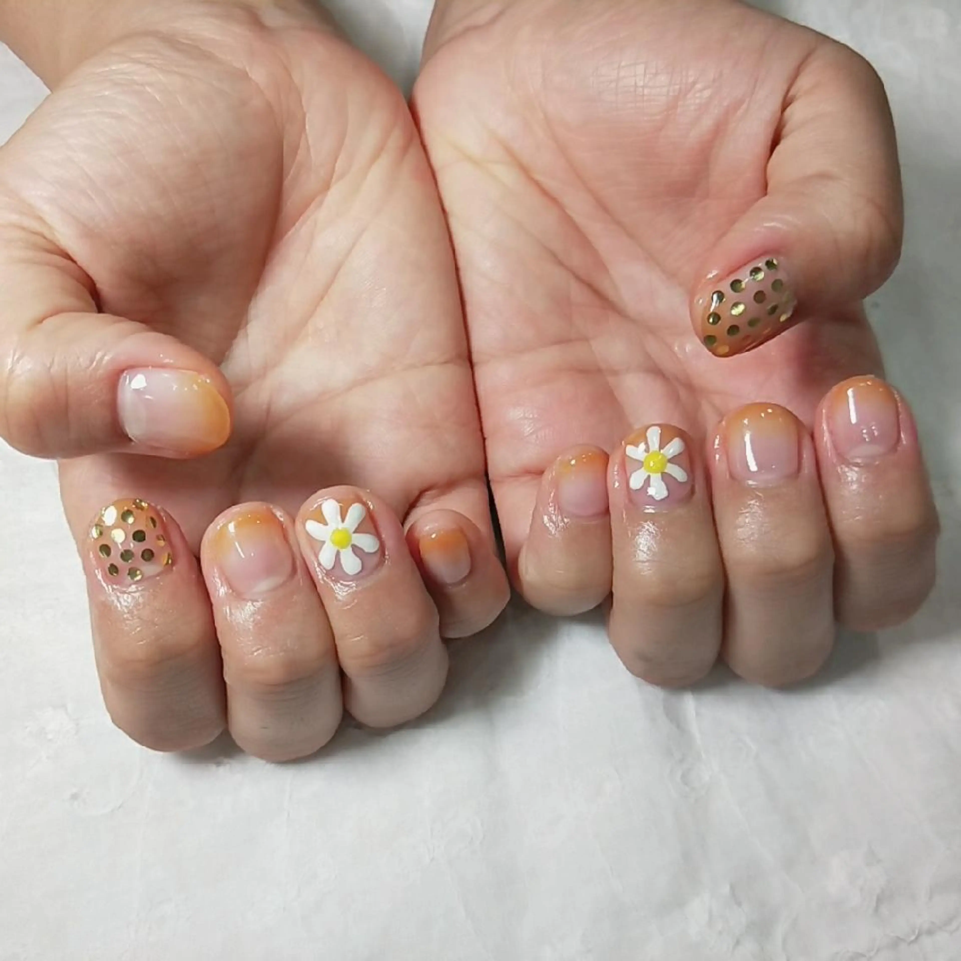 ネイル 持ち込み はばすみれ🎀ﾈｲﾙ 光ﾌｪｲｼｬﾙ ﾍｱのネイルデザイン