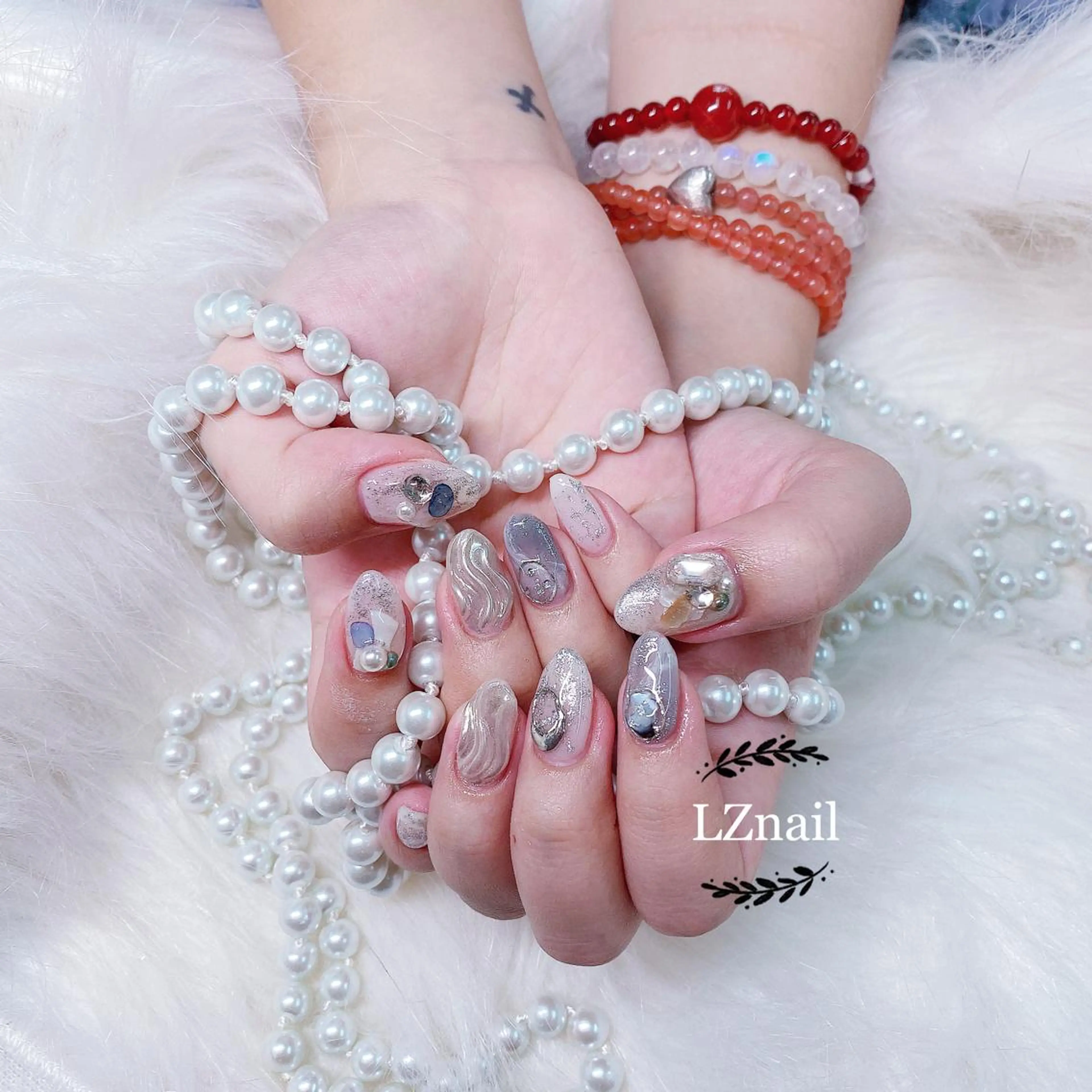 ネイル シ シのネイルデザイン