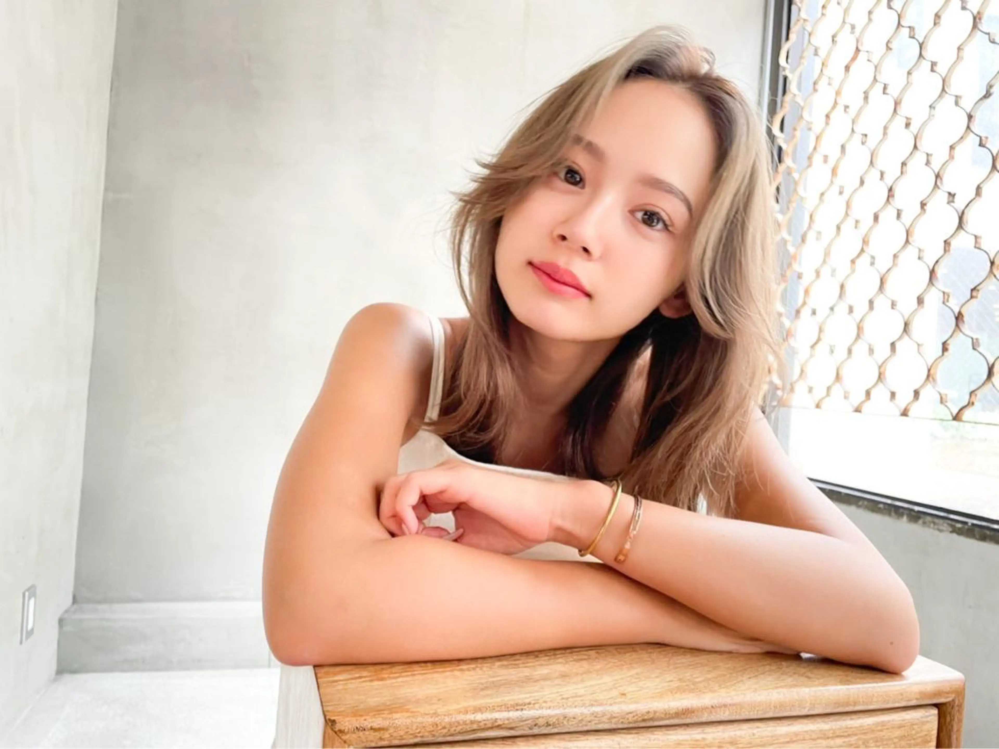 セミロング カラー ベージュカラー ヘアカラー トリートメント ヘアセット 金子 廉のヘアスタイル