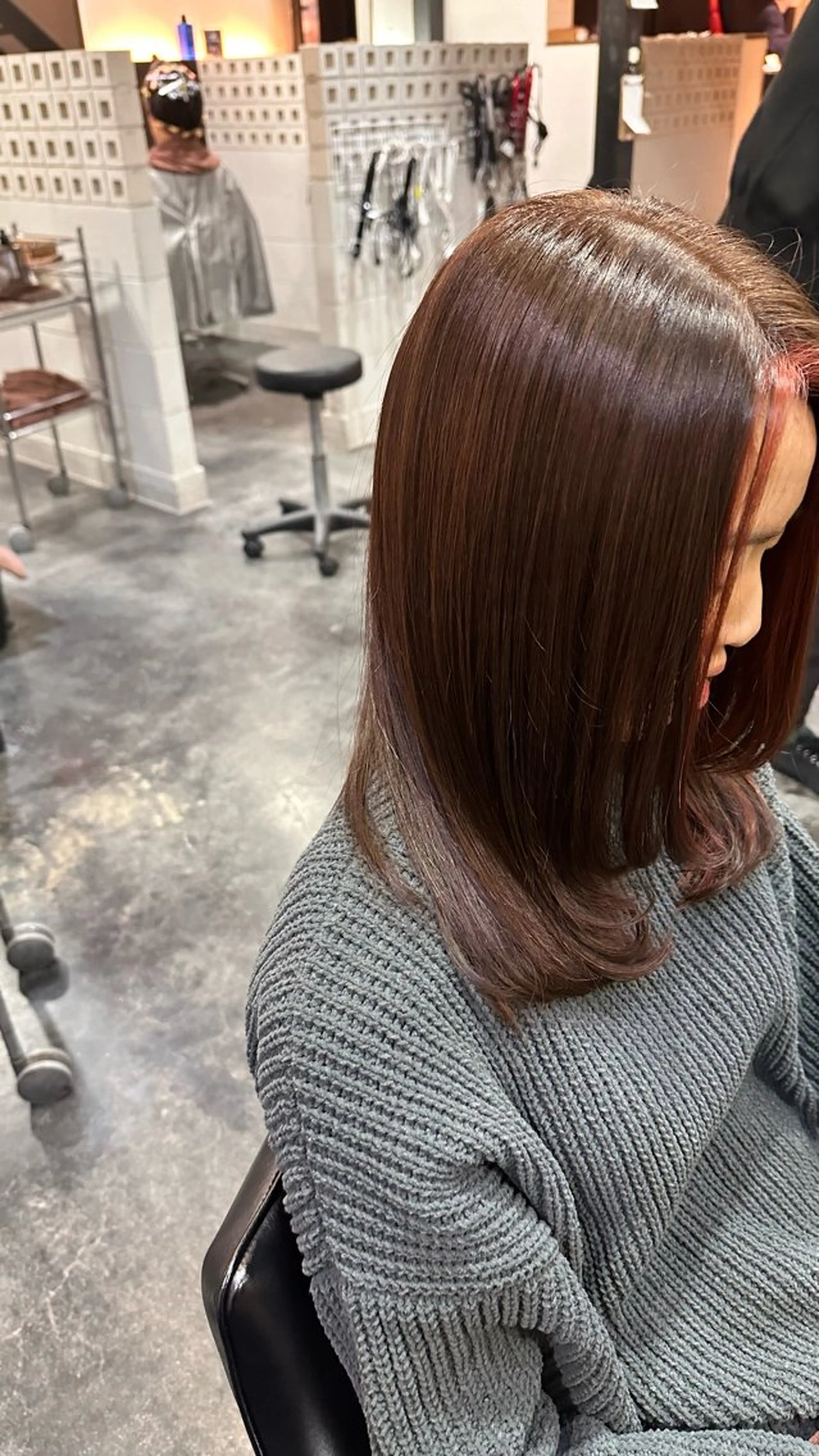 ミディアム ミストバング 顔まわりレイヤー レイヤーカット レイヤー/顔まわり/ 南草津/ゴトウのヘアスタイル