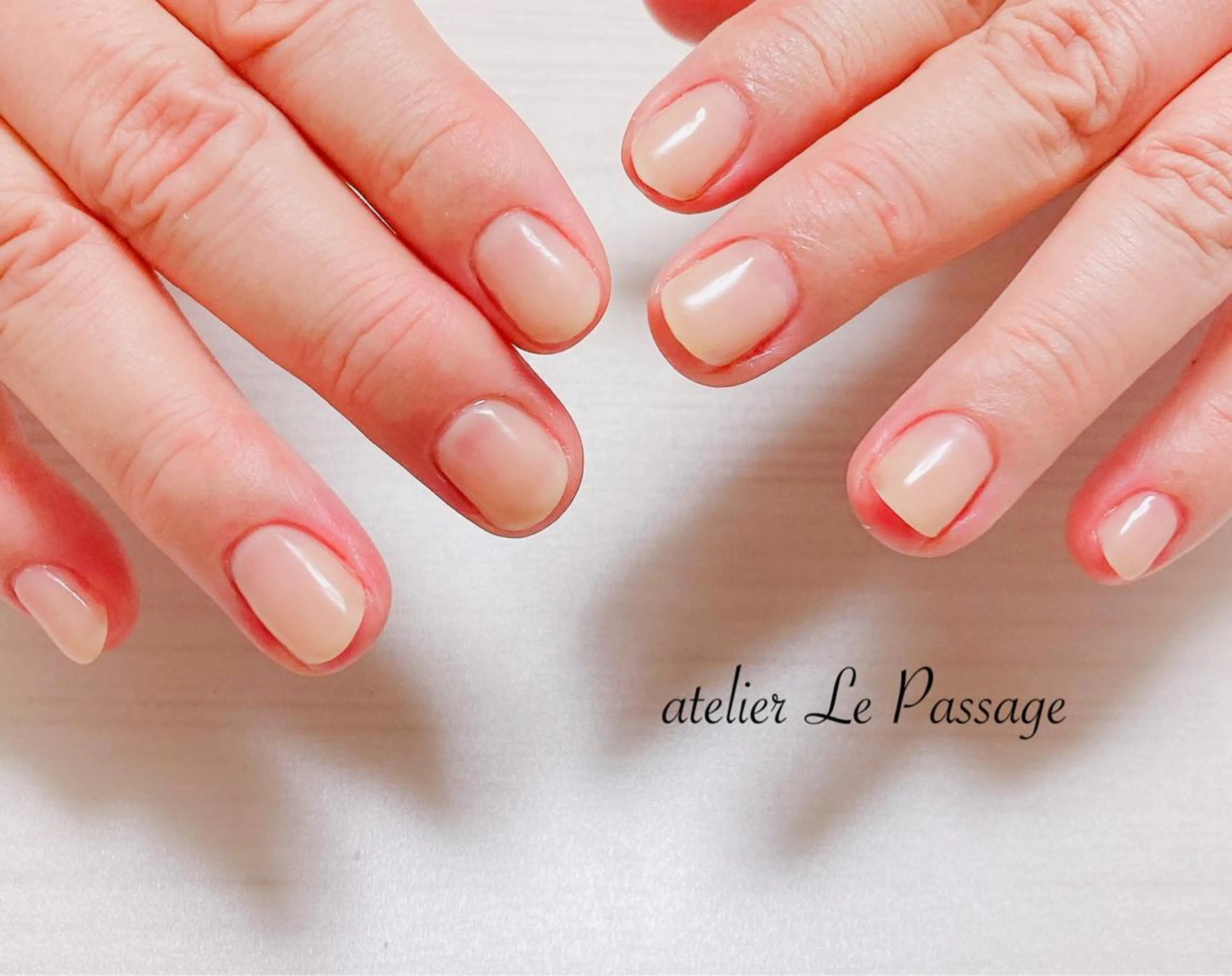 ネイル キラキラネイル ニュアンスネイル オフィスネイル ワンカラーネイル Atelier Le Passage所属・h nakatsukaのネイルデザイン