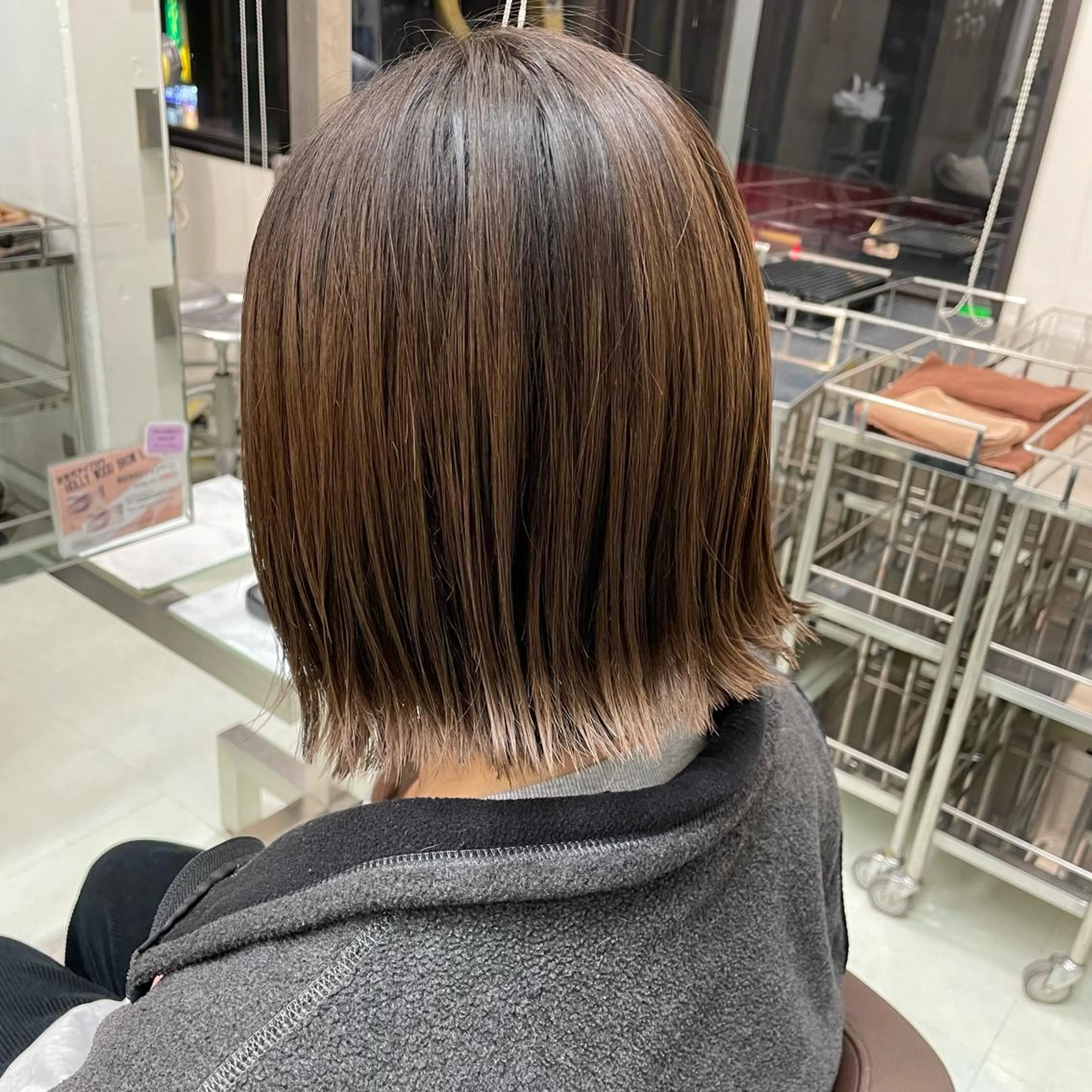 ショート 前下がりボブ ボブ 外ハネヘア カット 川上 紗也加のヘアスタイル