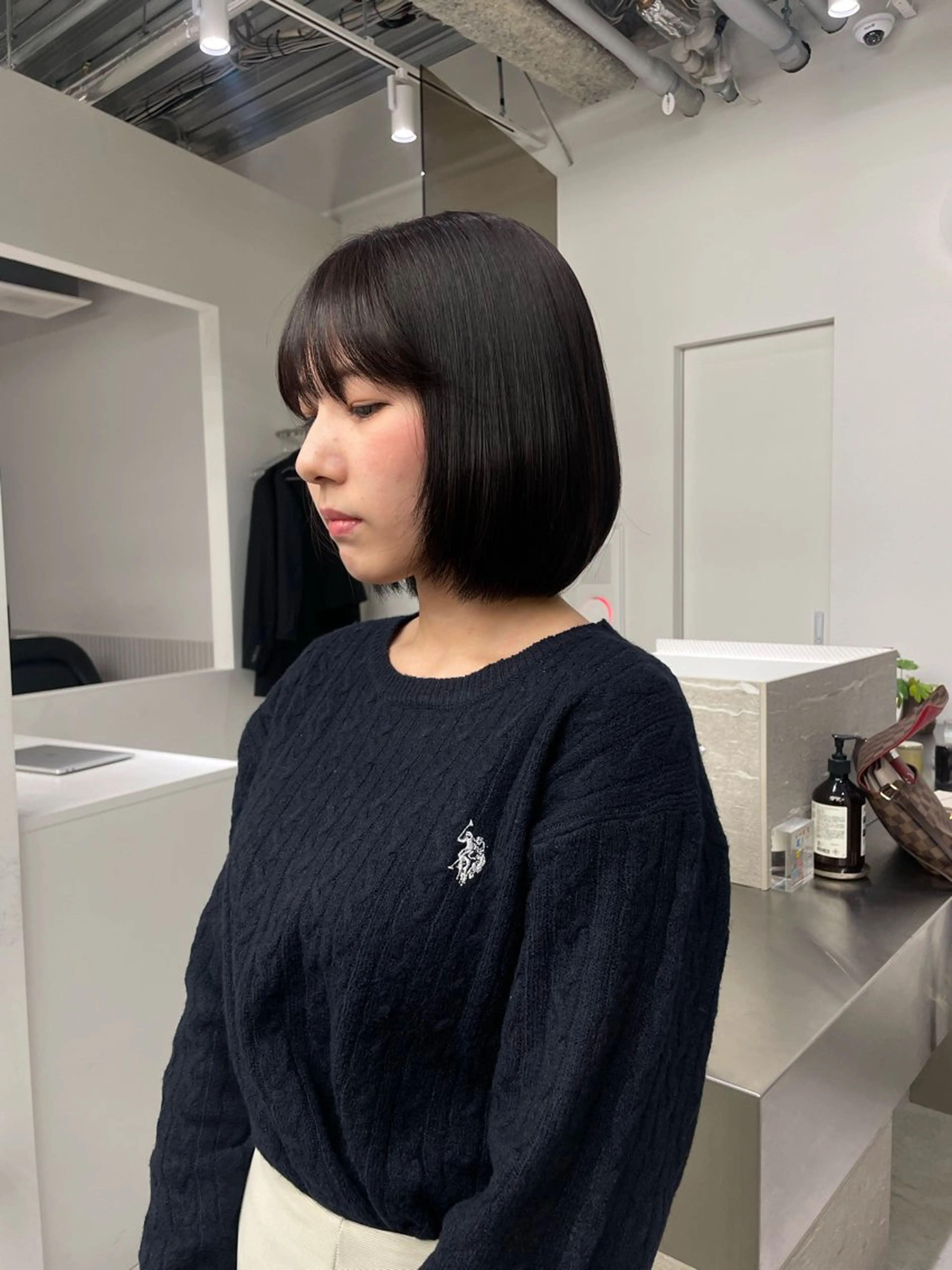 ショート stén/kana /レイヤーカットのヘアスタイル