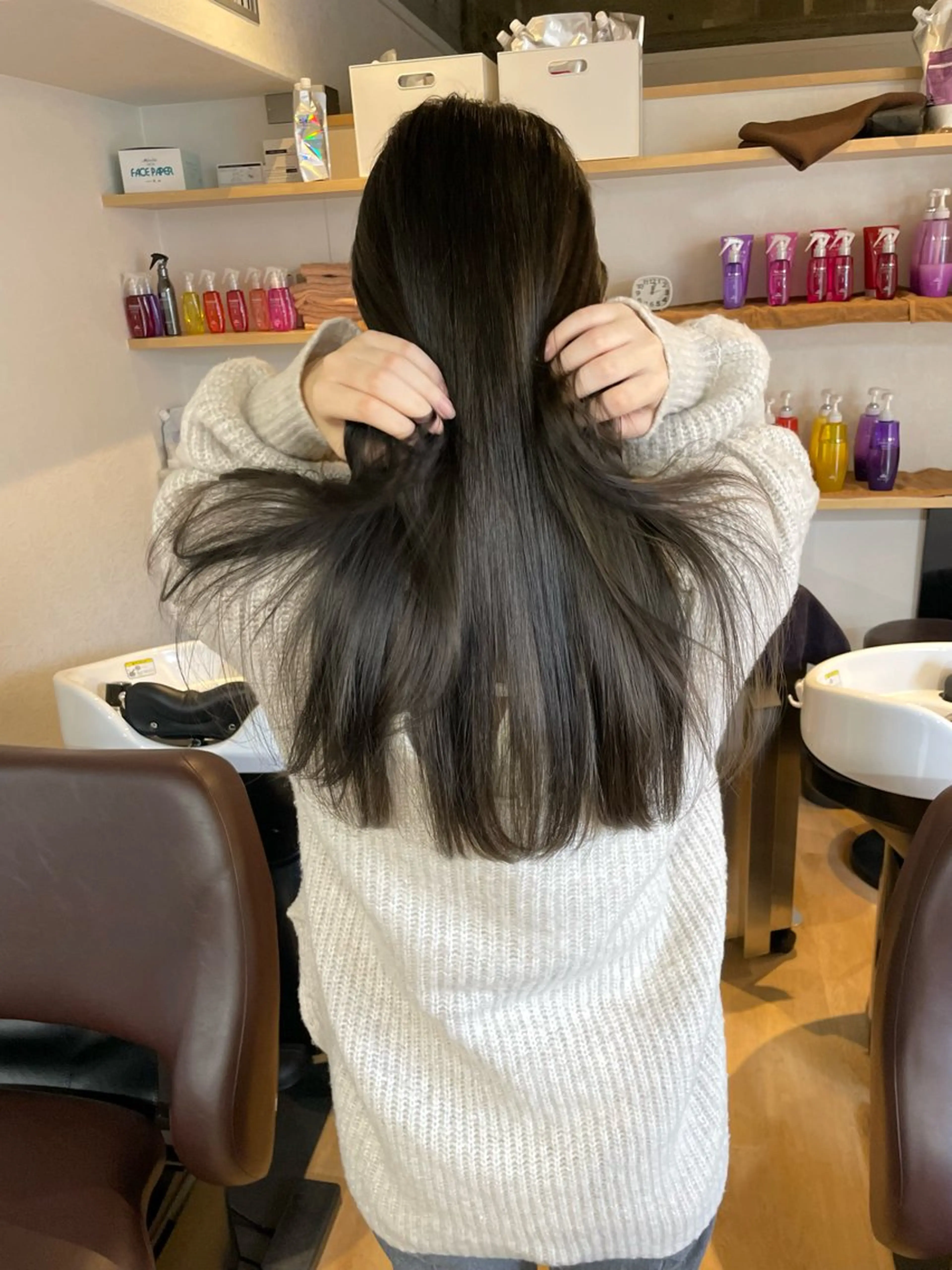 ロング 韓国/透明感 Veluaのヘアスタイル