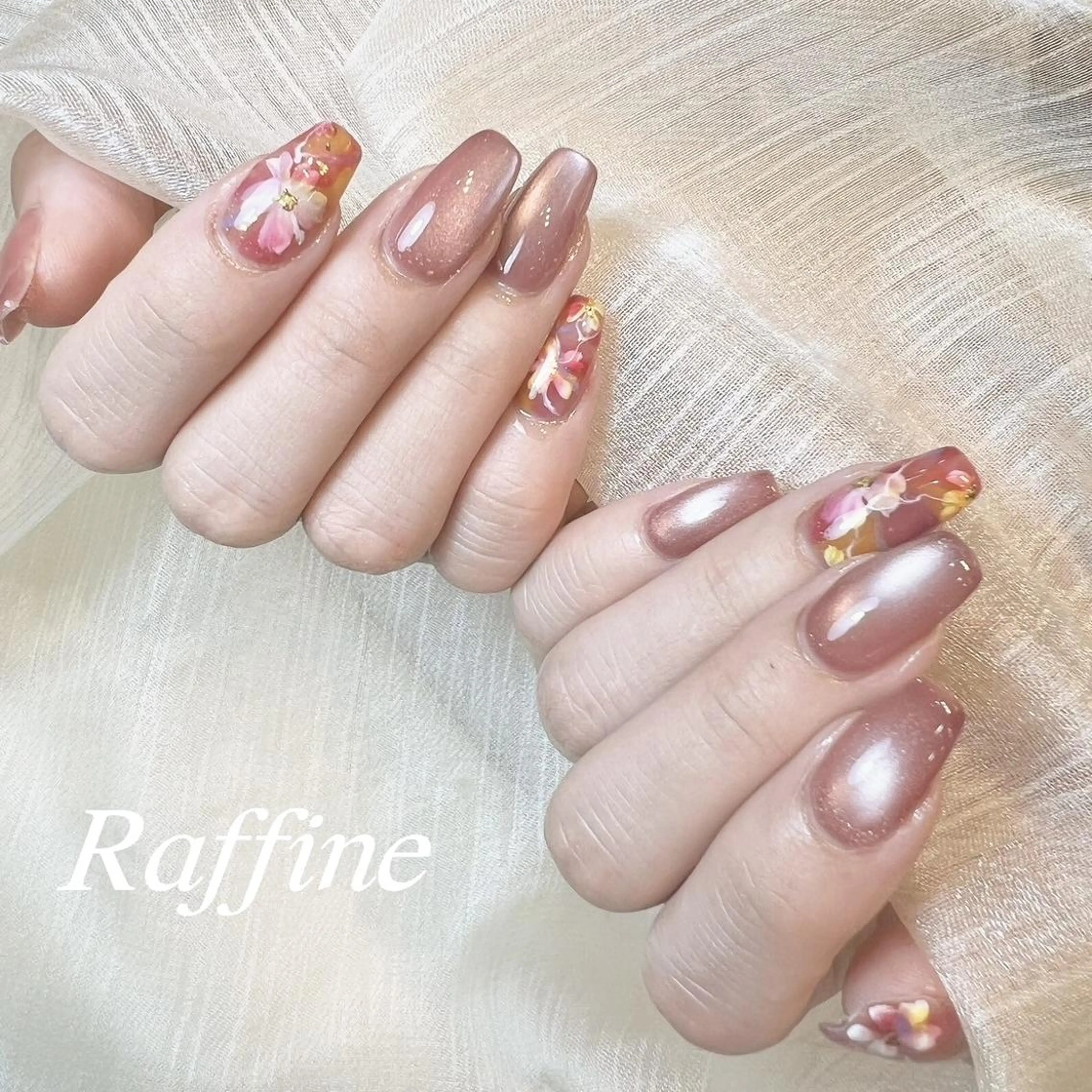 ネイル RAFFINE haru🦋🩵のネイルデザイン