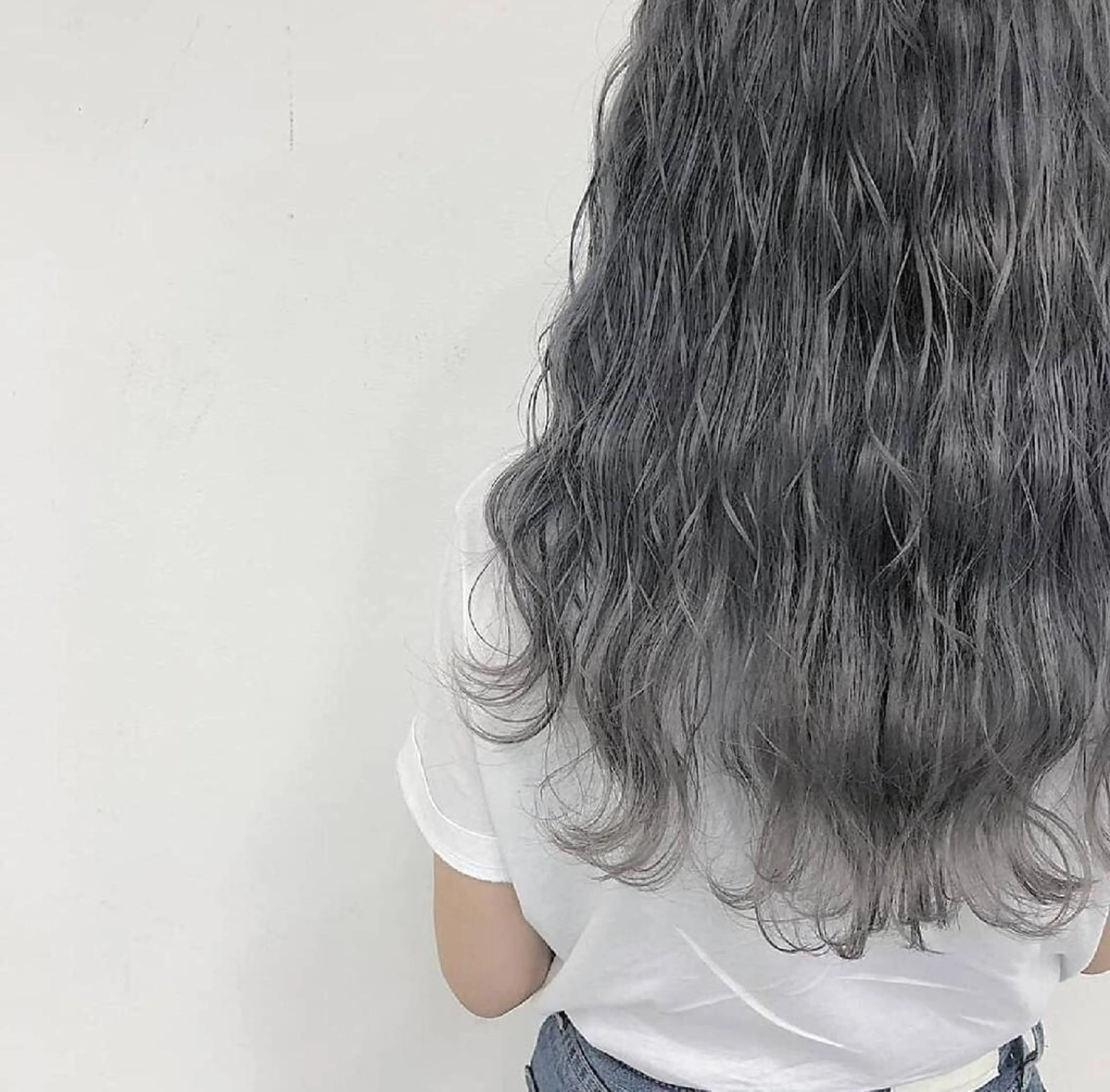ロング カラー パーマ ヘアアレンジ メンズ キッズ ネイル マツエク・マツパ メンズバレイヤージュ メンズブリーチ メンズハイライト メンズインナーカラー メンズ韓国風 カラー特化サロン Eir心斎橋のヘアスタイル