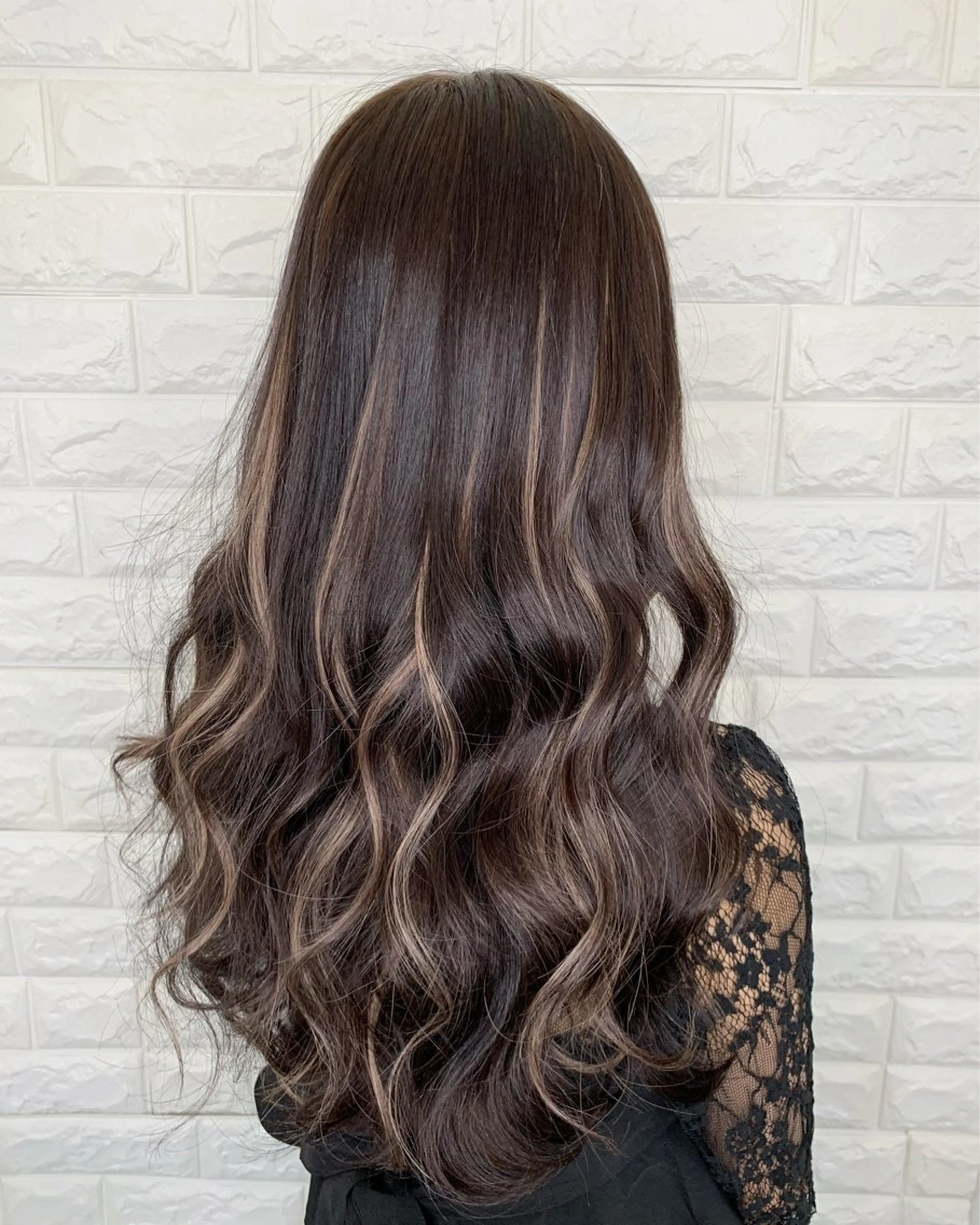 ロング 𝑴𝒊𝒚𝒖 /柏/プルエクステのヘアスタイル