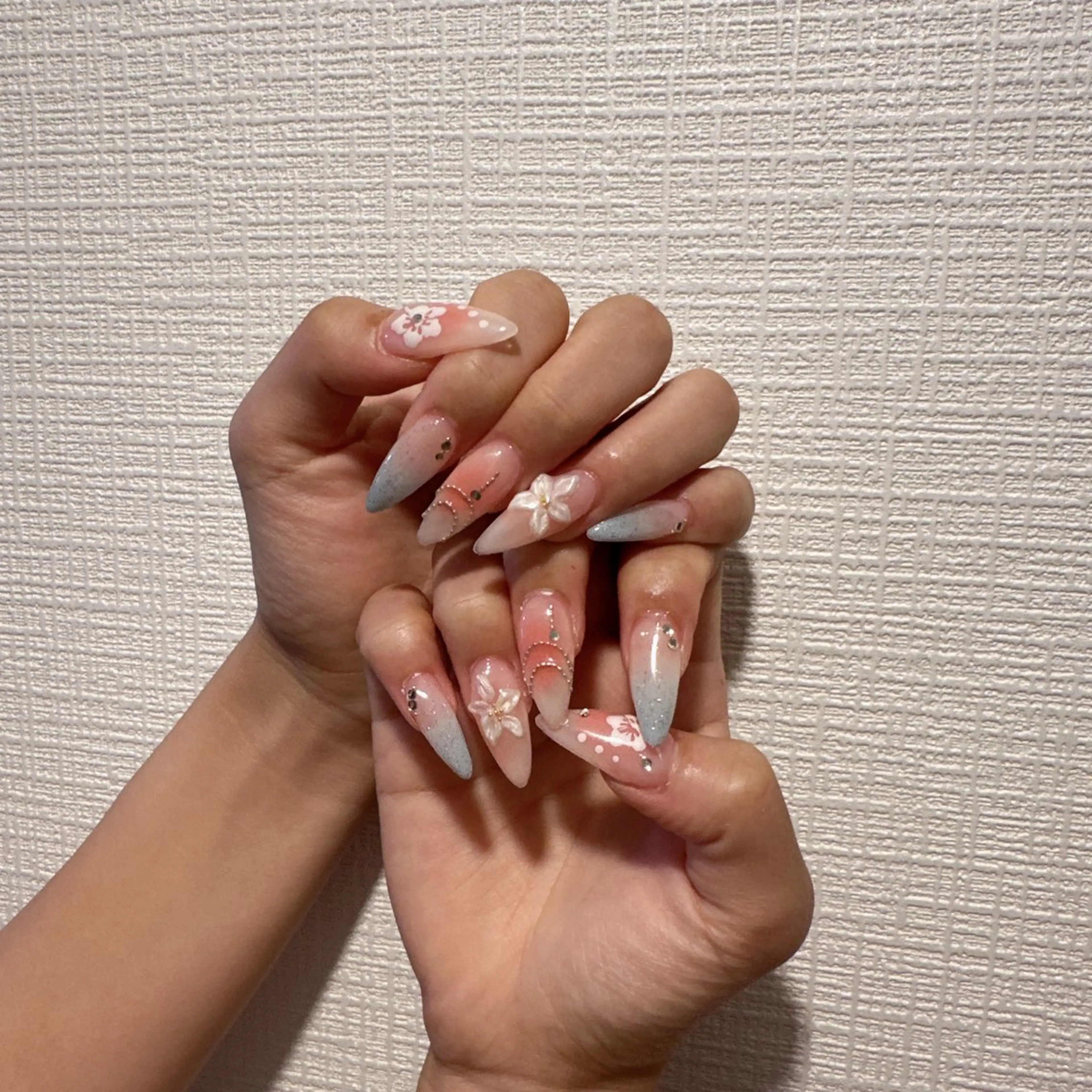 ネイル ハンドネイル Luna Gladeのネイルデザイン