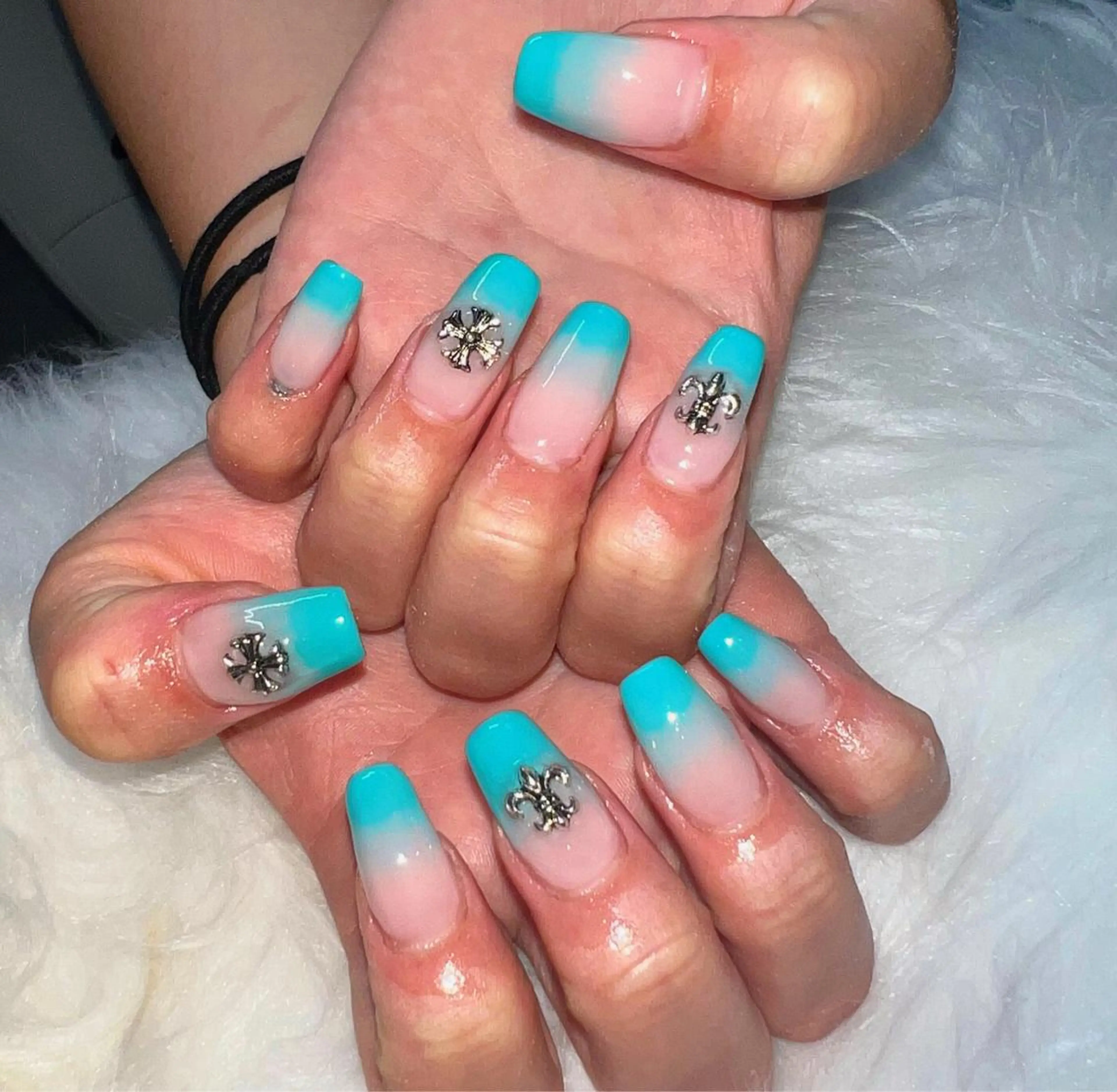 セミロング ハンドネイル mao .のネイルデザイン