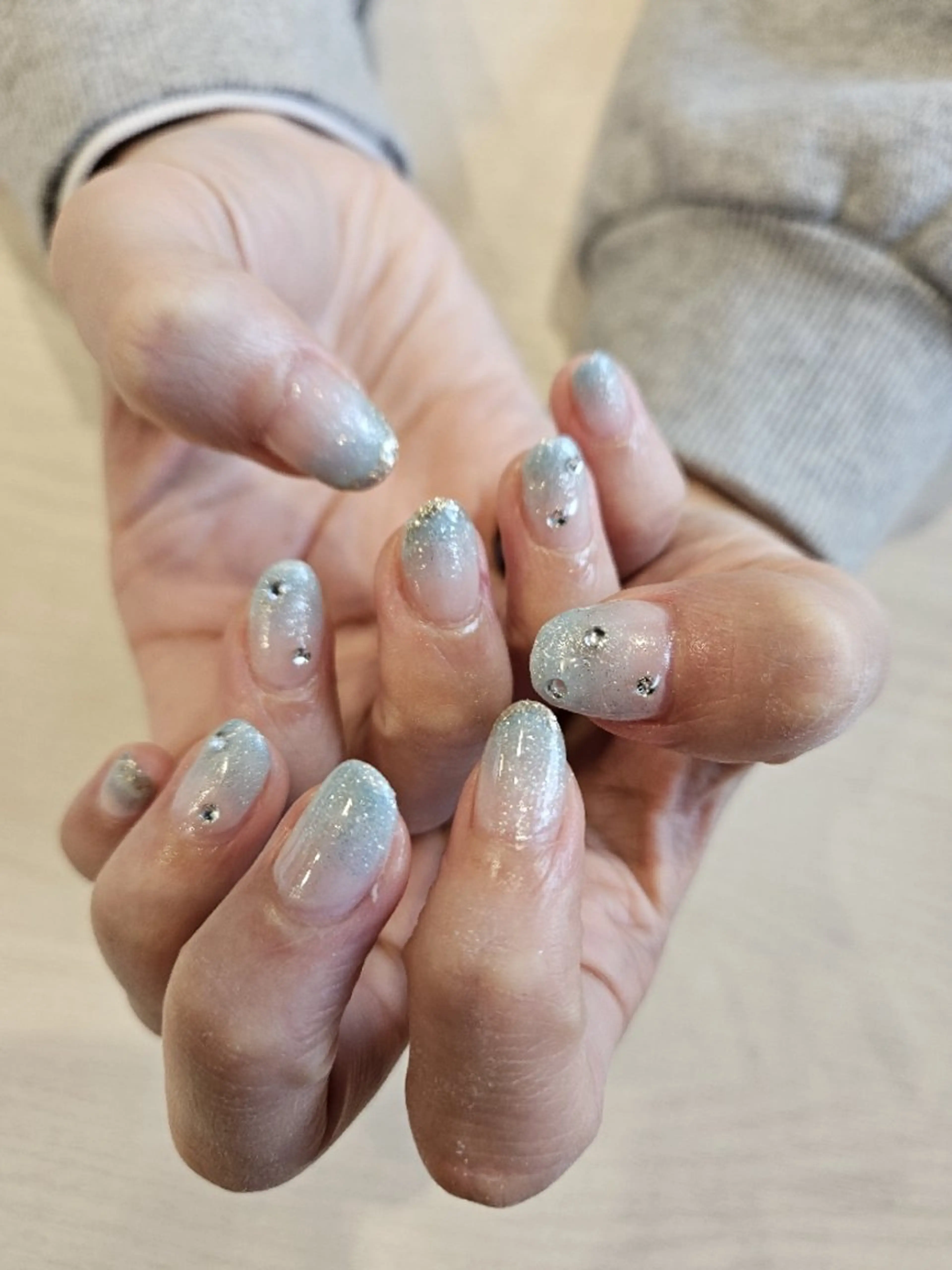 ネイル ハンドネイル 関口 友菜のヘアスタイル