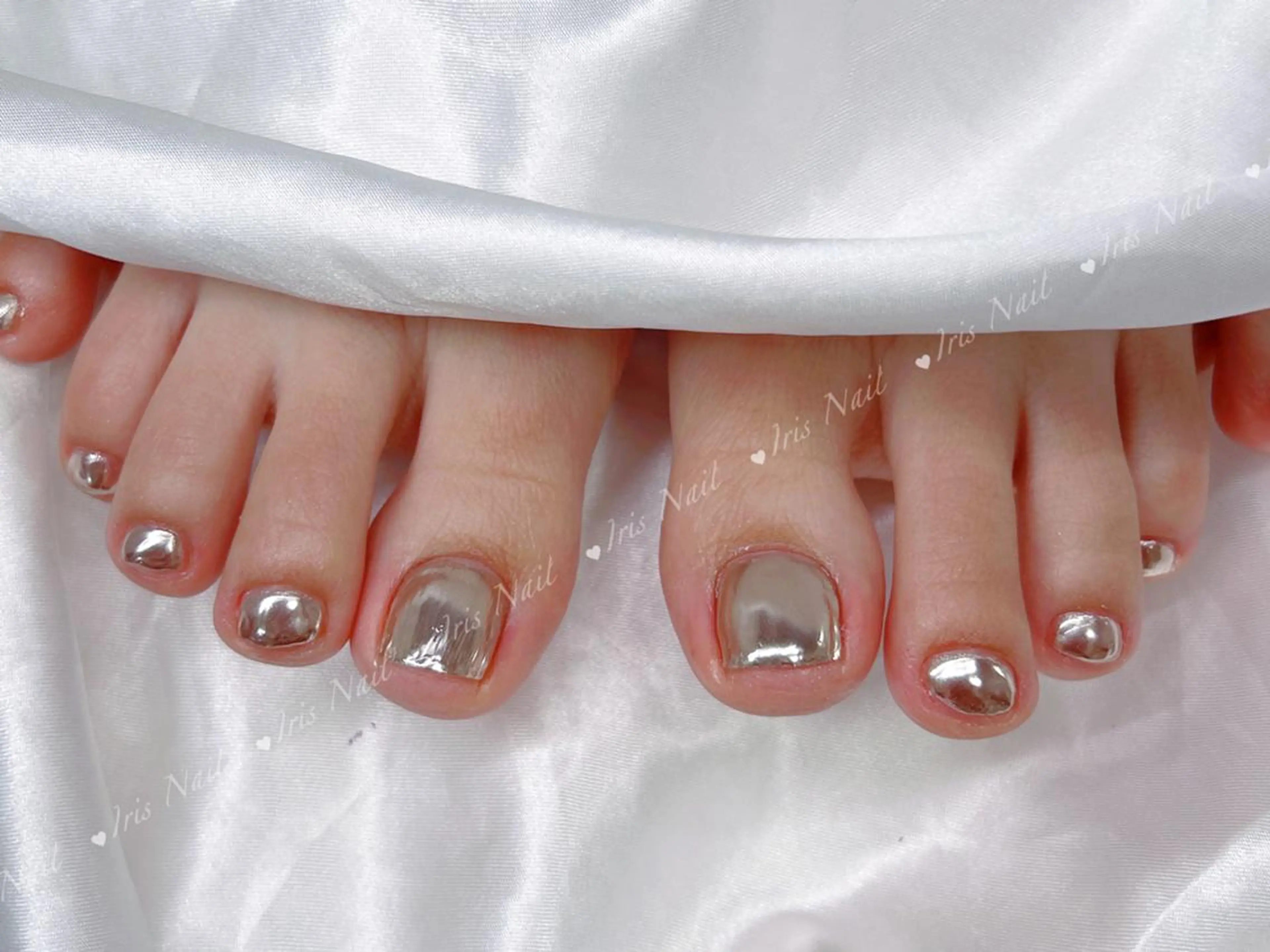 ネイル ミラーネイル ワンカラーネイル フットネイル 大平 エリカのネイルデザイン