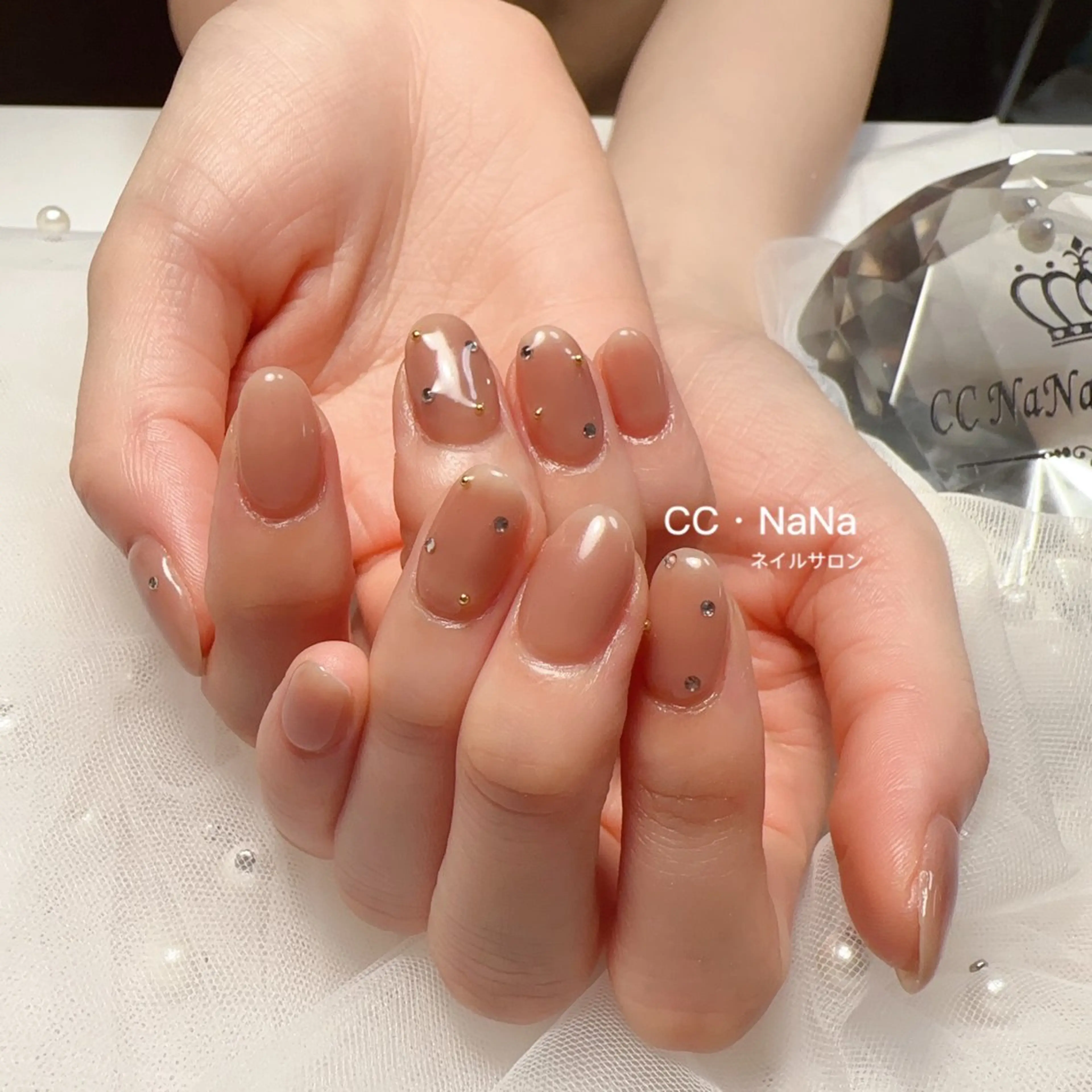 ネイル ワンカラーネイル ストーンネイル ハンドネイル 桃井　香り パラジェル取扱店🦋のネイルデザイン