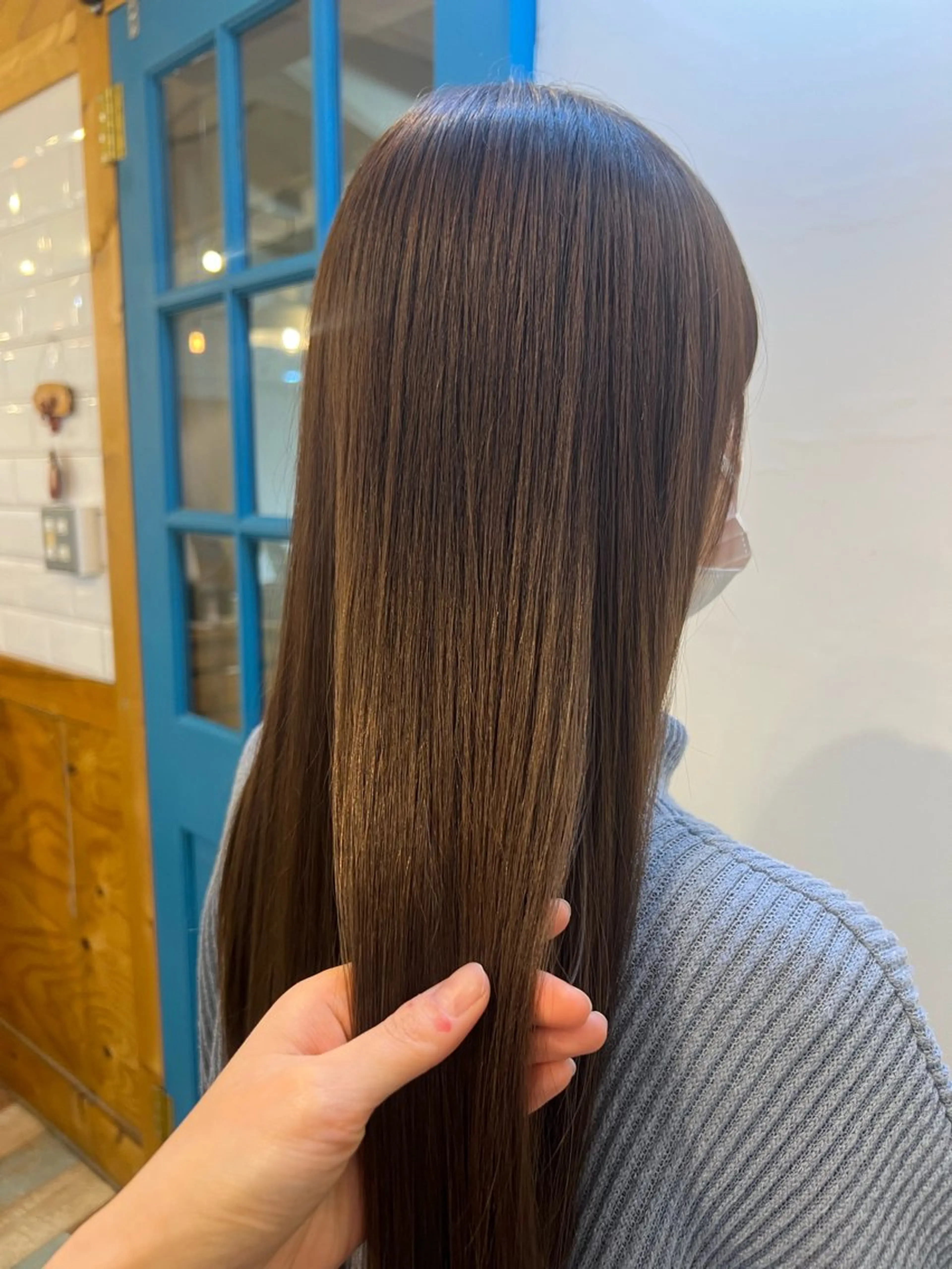 ロング カラー イヤリングカラー ボブ 顔周りカット カット ヘアカラー 縮毛矯正 KANA/ボブ/ インナーカラー/艶髪のヘアスタイル