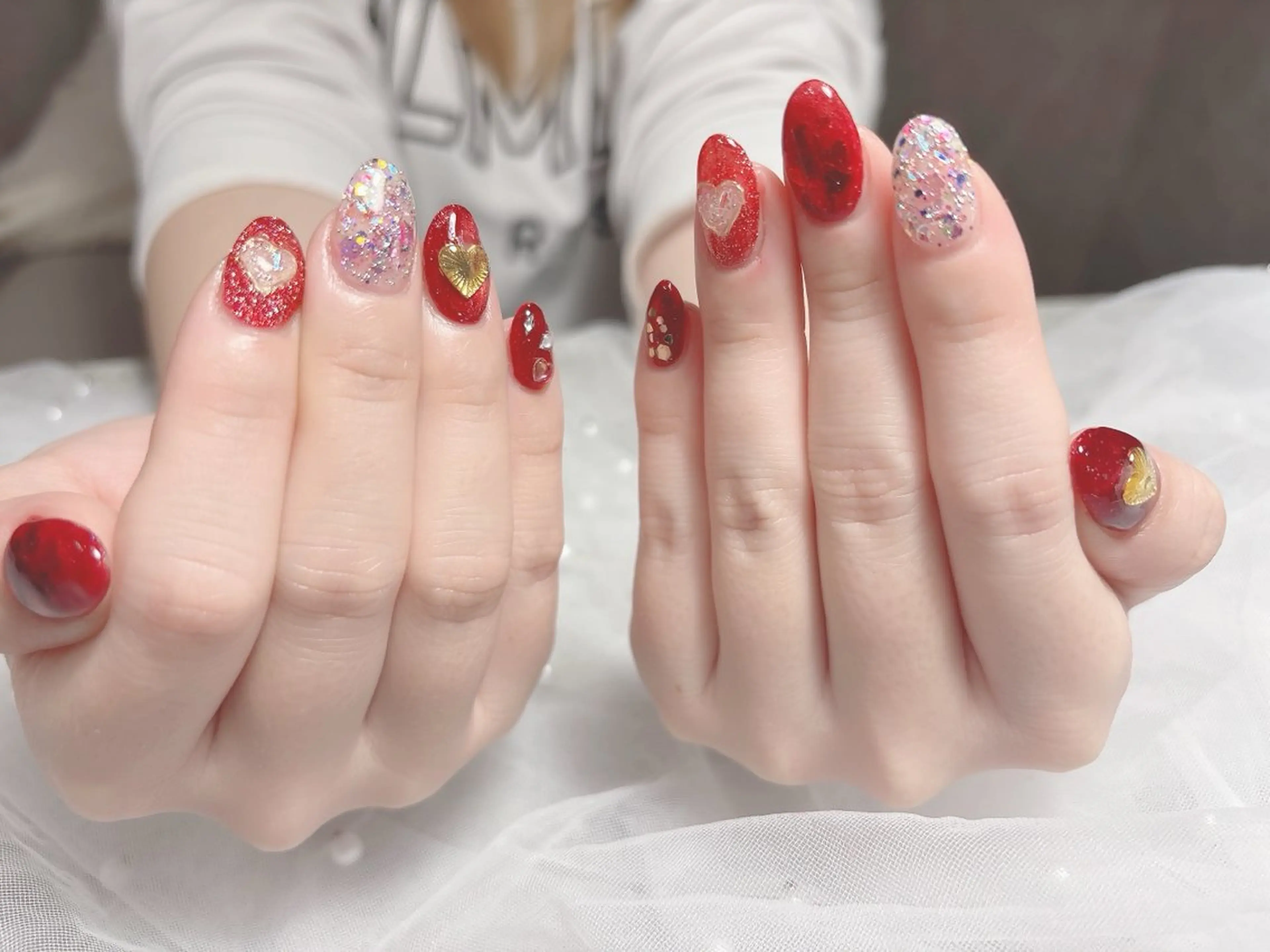 ネイル マグネットネイル バレンタイン ハンドネイル gloss by KAO所属・gloss by KAOのネイルデザイン