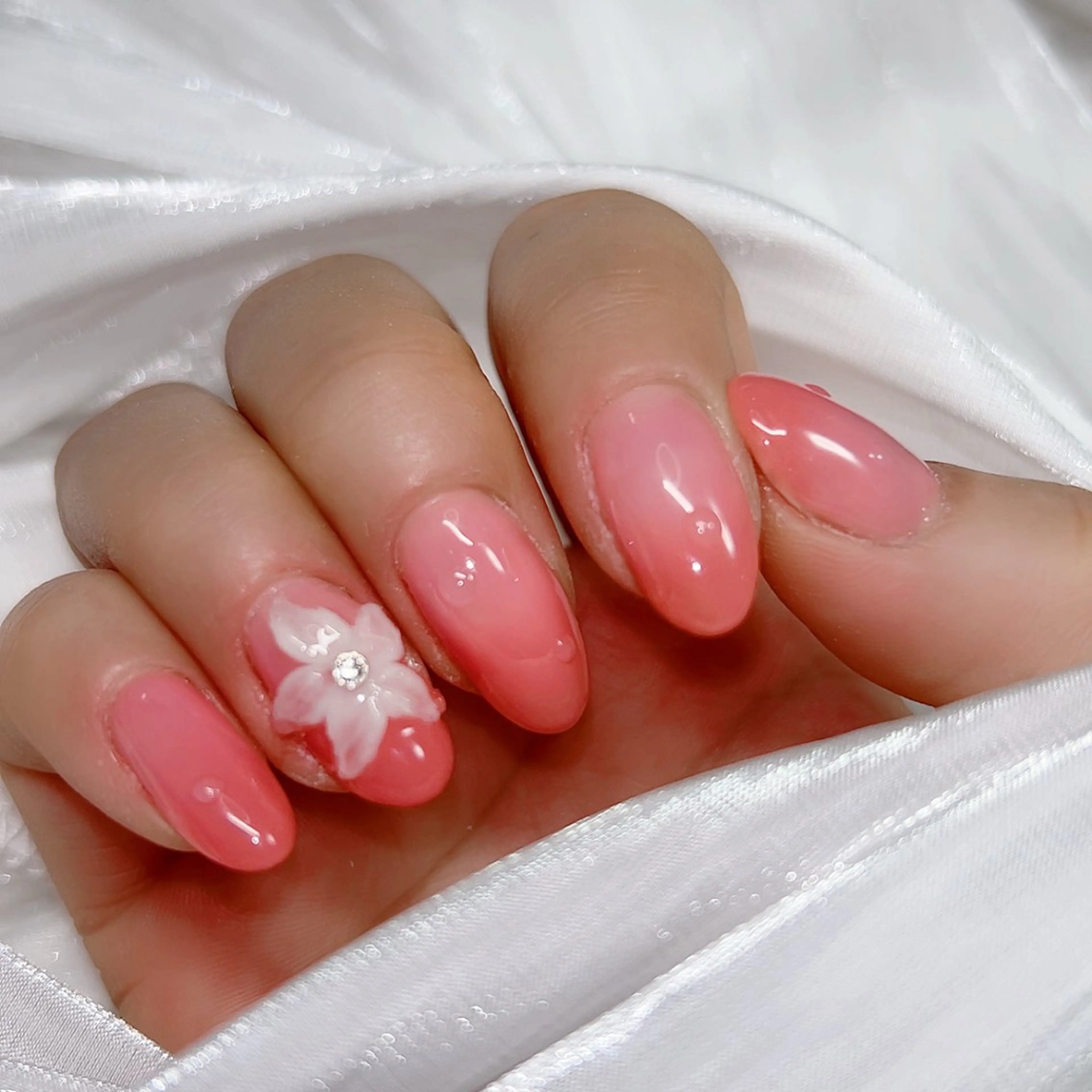 ネイル アートネイル ぷっくりネイル ハンドネイル Cute Tips nailのネイルデザイン