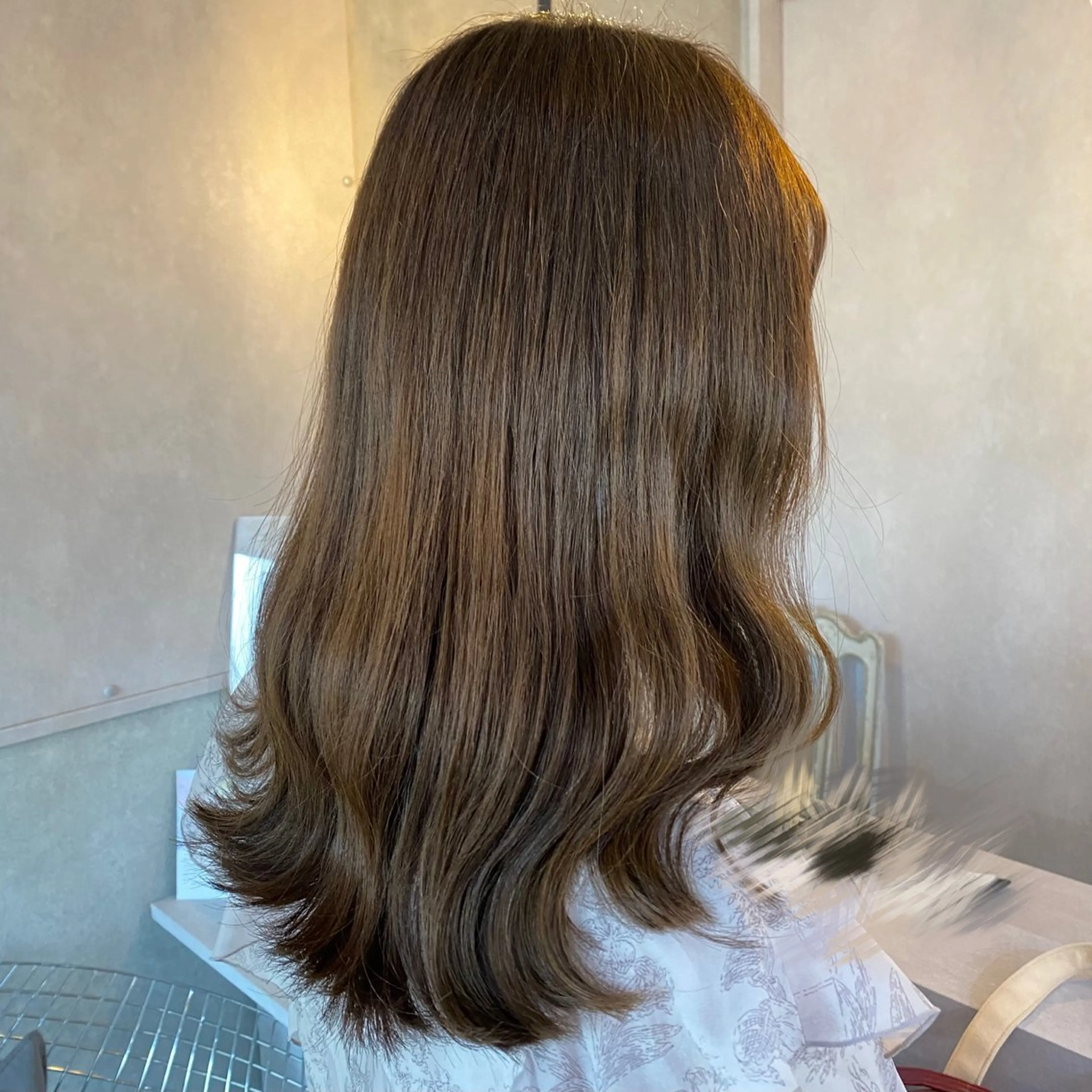 セミロング ヘアカラー トリートメント 💜髪質改善/ 艶カラー/ミナ🩷のヘアスタイル