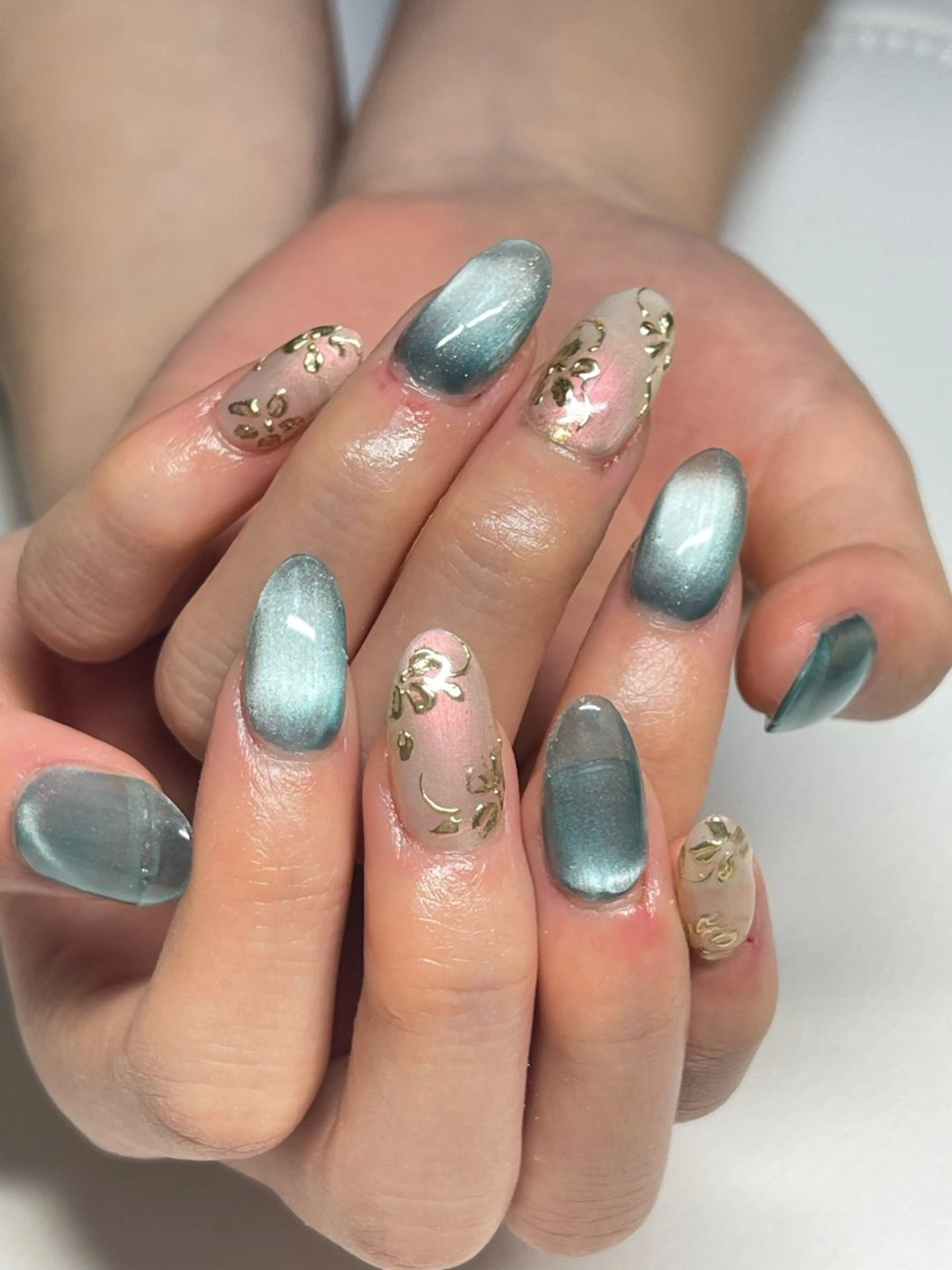 ネイル アートネイル マグネットネイル ミラーネイル Flora nailのネイルデザイン