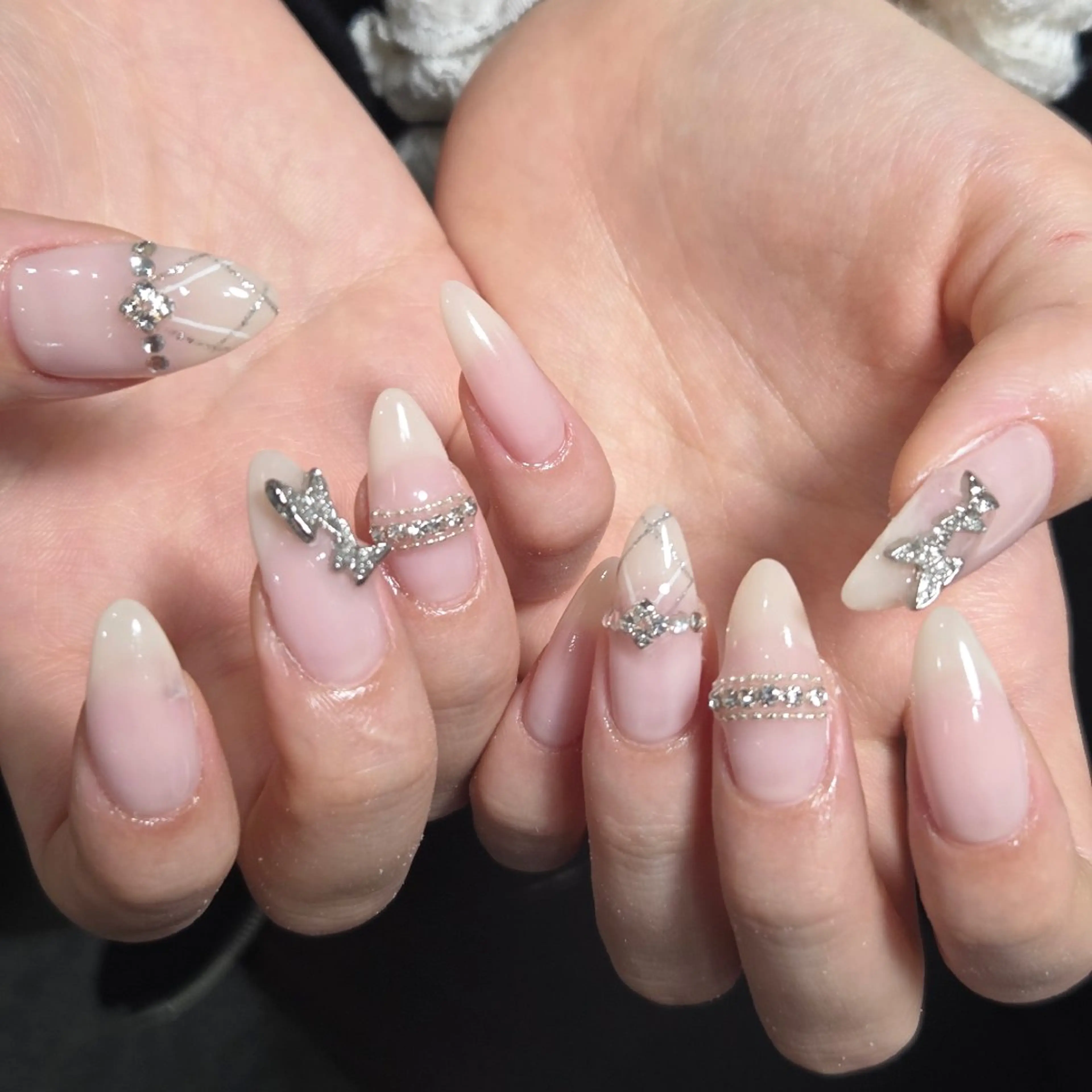 ネイル ハンドネイル Ugirl Nail Seikaのネイルデザイン