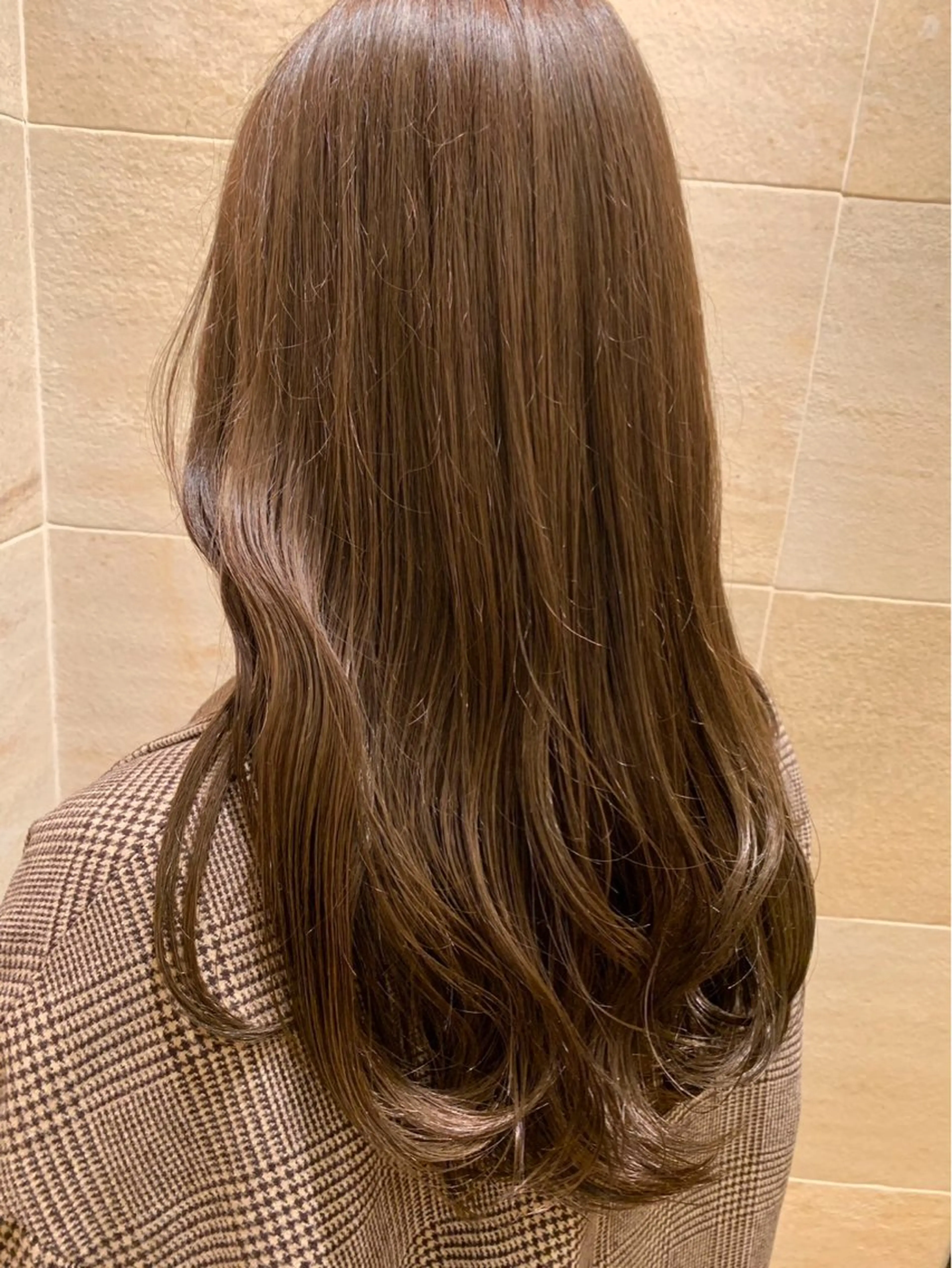 カラー BEAUTRIUM265所属・髙橋 采来のヘアスタイル