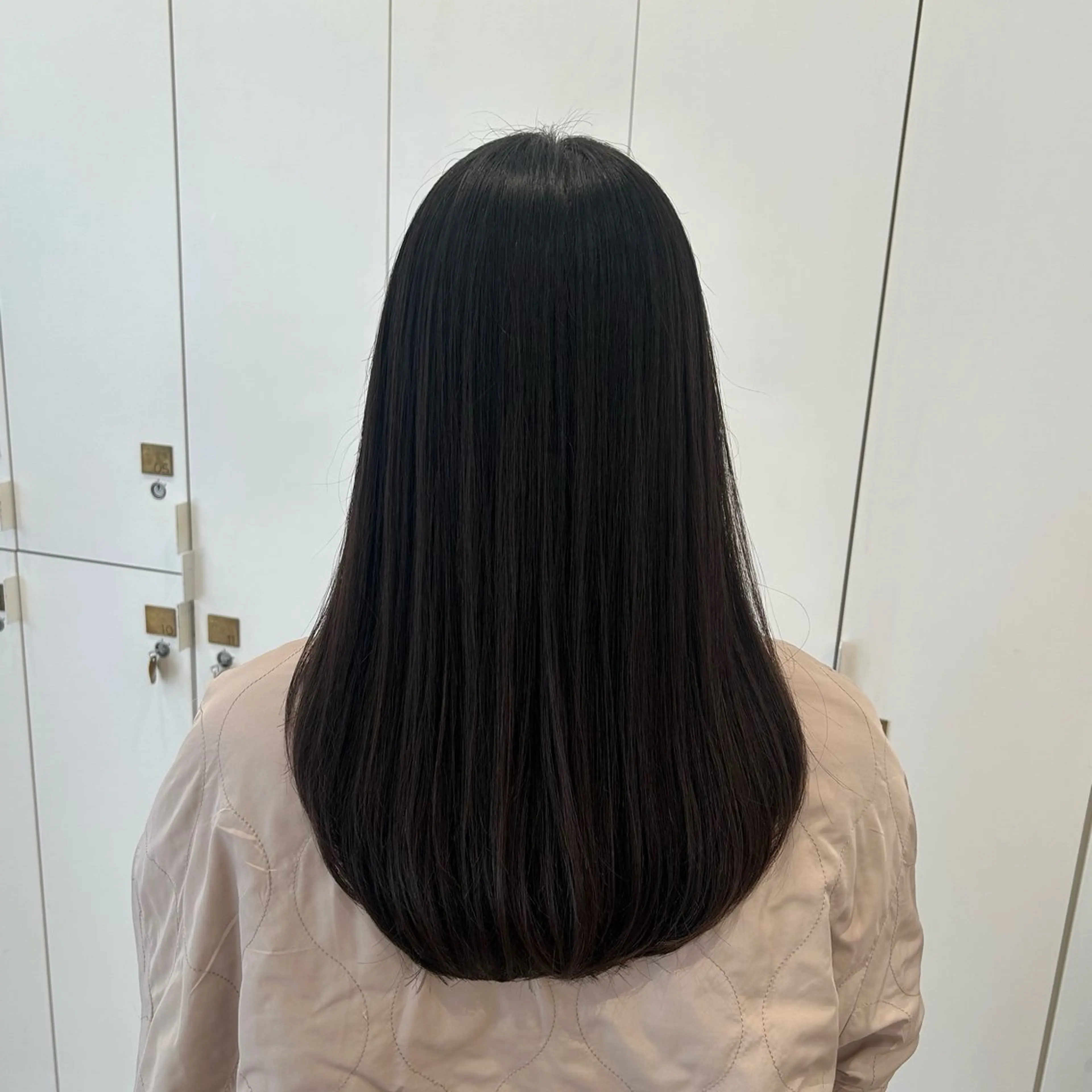 ロング レイヤーカット [透明感カラ ー🥣💕]高木愛理のヘアスタイル