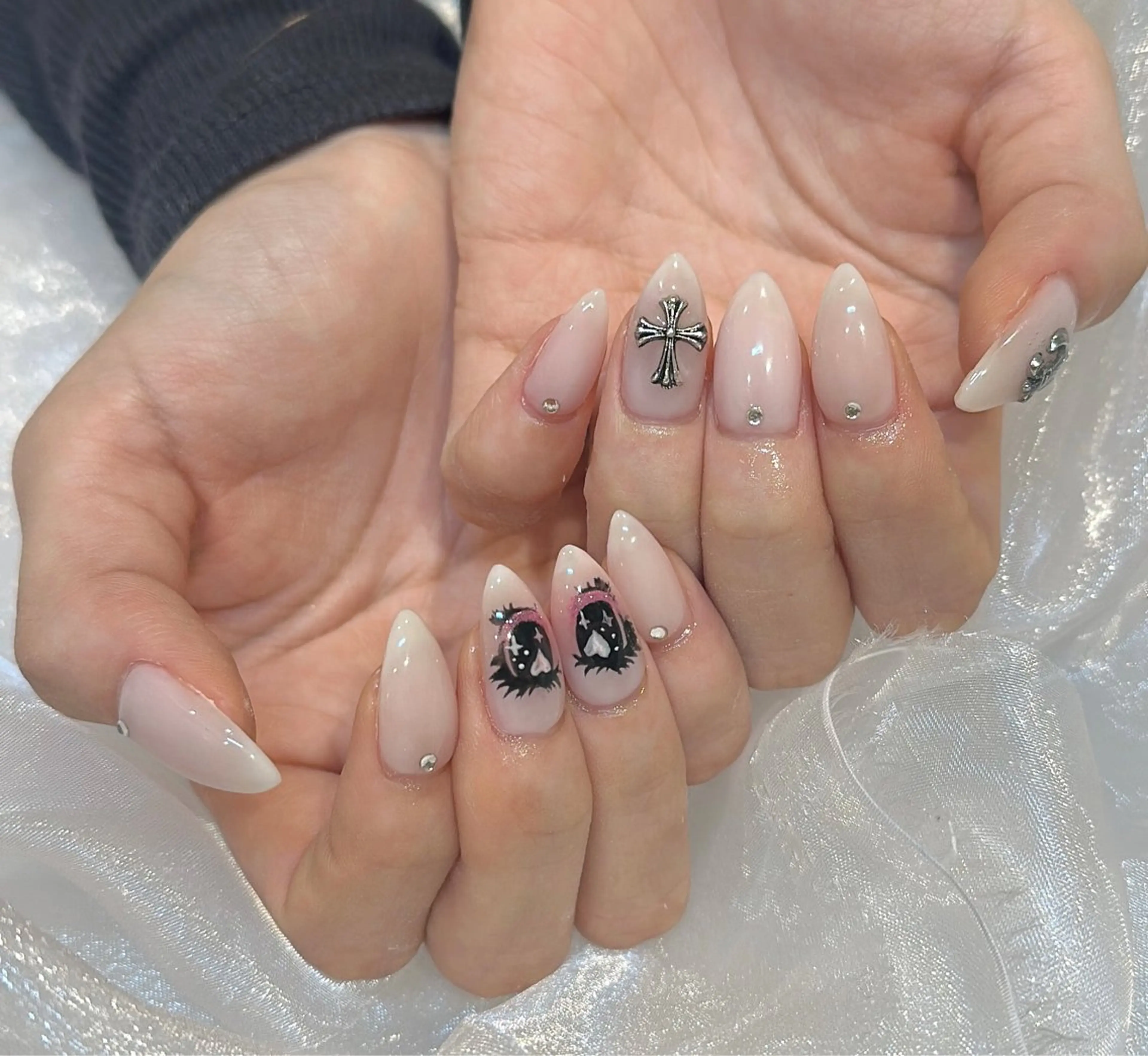 ネイル ハンドネイル 🧸原宿の美フォルム ネイリスト🧸いいだのネイルデザイン