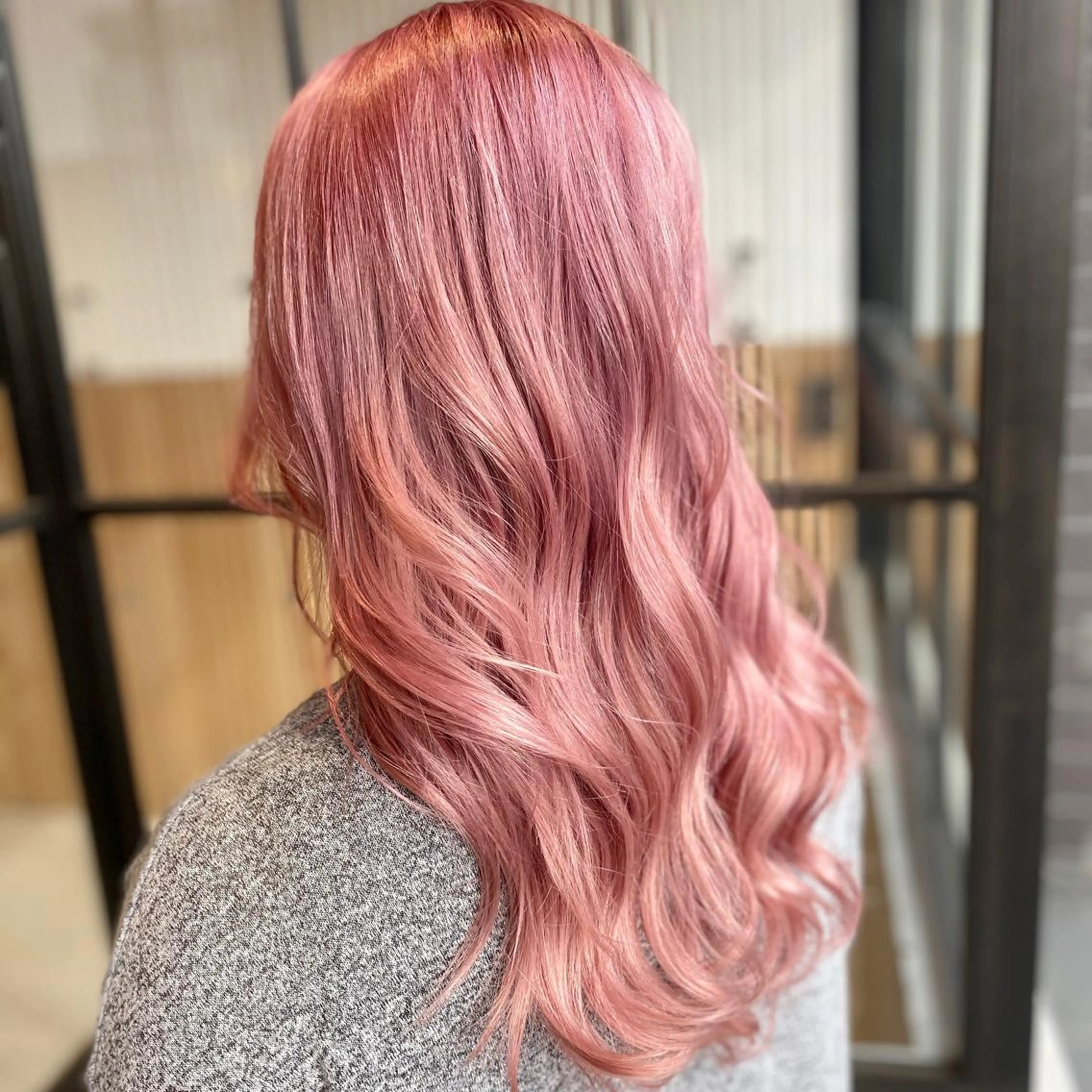 ロング カラー ハイトーンカラー ピンクカラー カット ヘアカラー ボブ/ハイトーン 福生Radix 下田のヘアスタイル