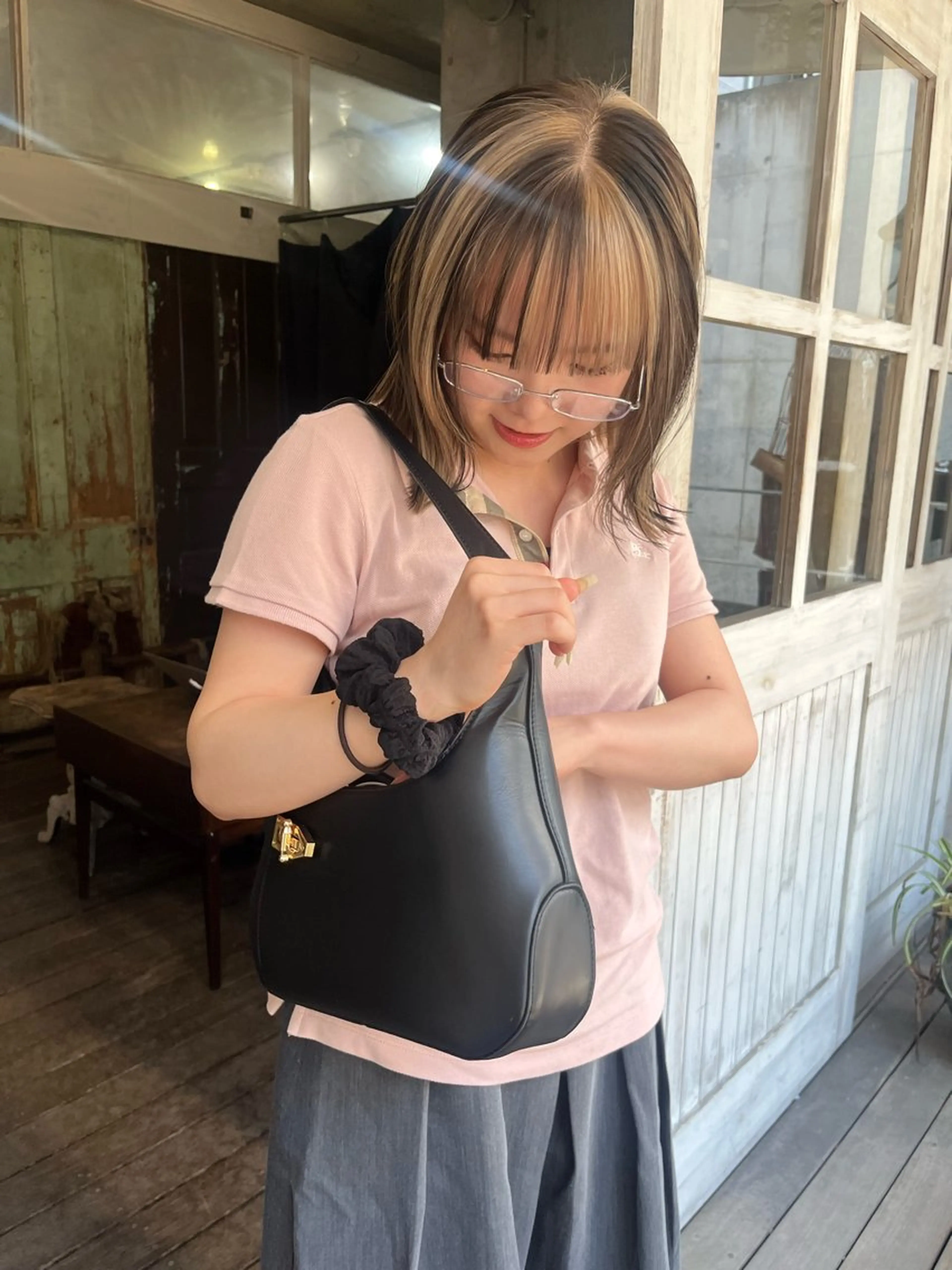 ミディアム ヘアカラー トリートメント ハイトーン/顔まわり レイヤー/YUKAのヘアスタイル