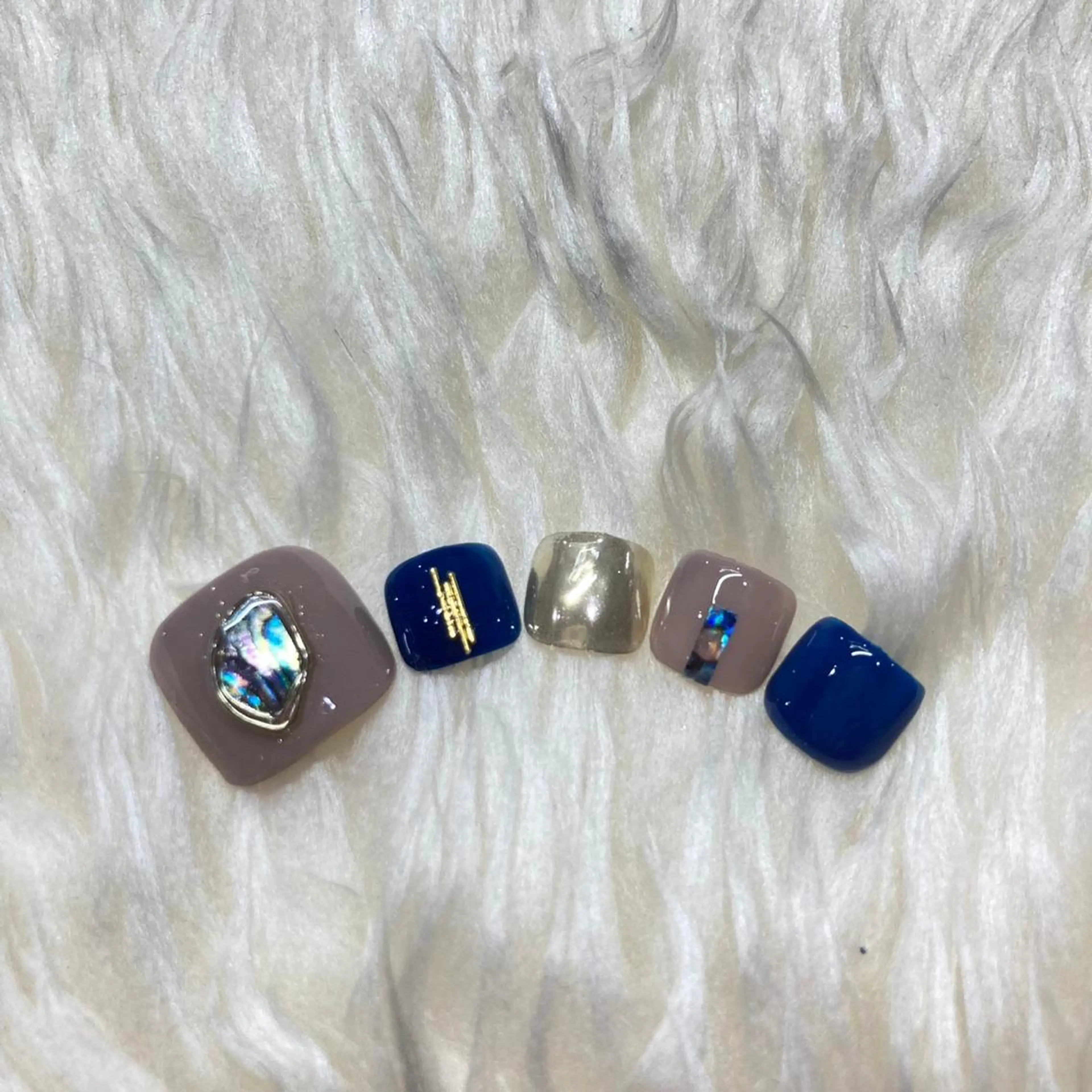 ネイル フットネイル ジェルネイル ニュアンスネイル パラジェル 冬ネイル Nail&eye Belire 新宿のネイルデザイン