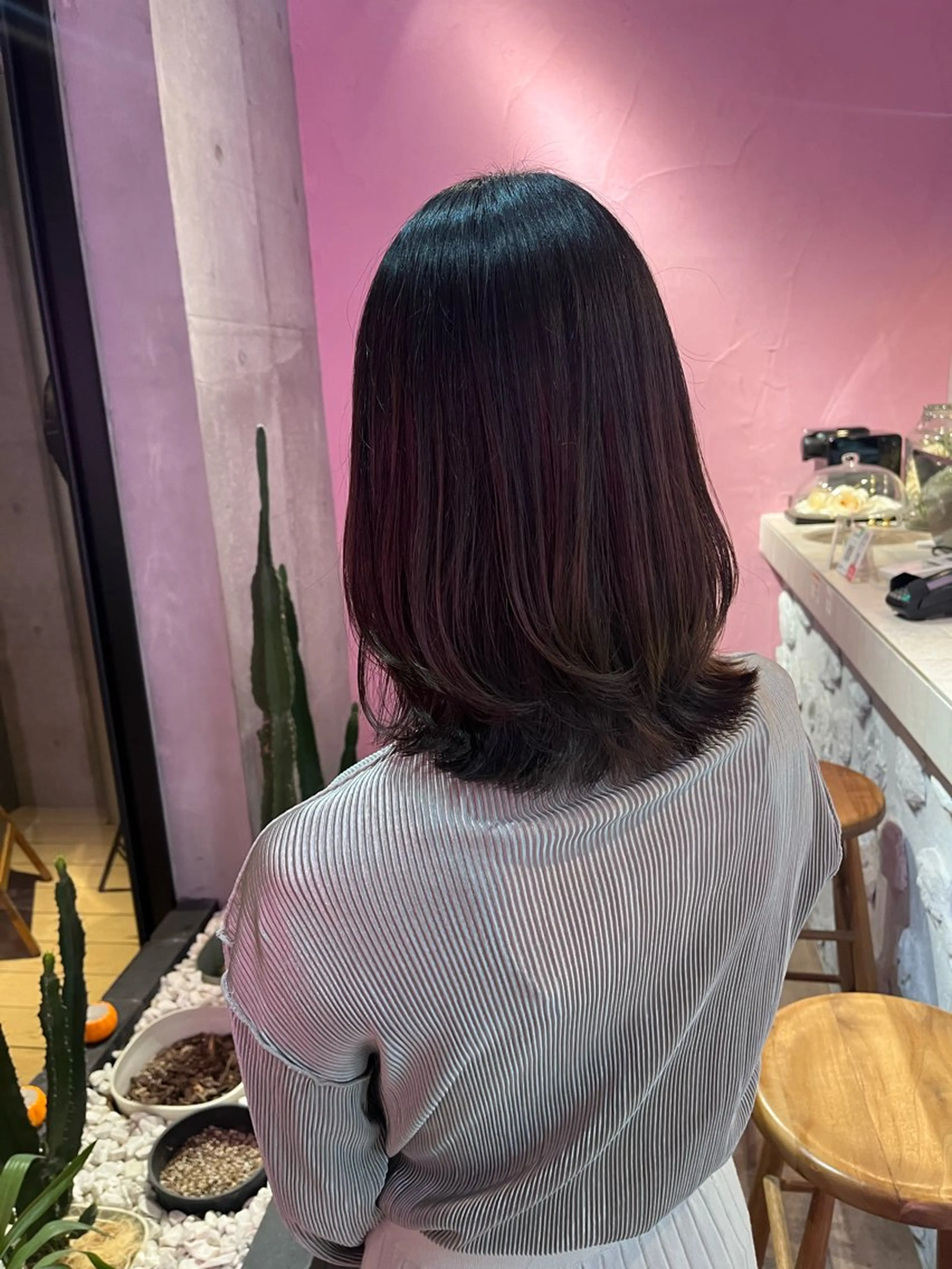 ミディアム 艶感透明感カラー🤍 hinaのヘアスタイル