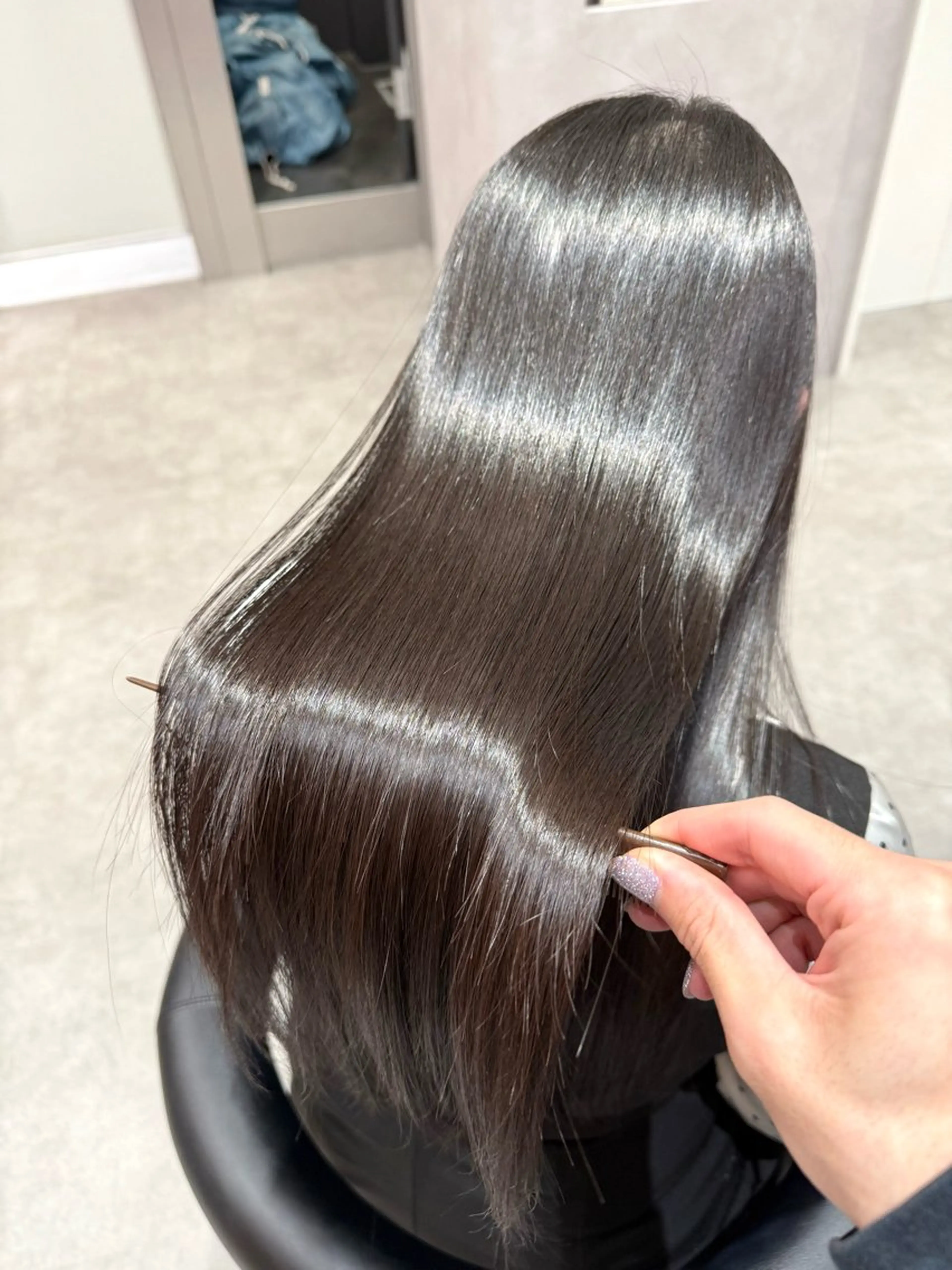 ロング パーマ ヘアアレンジ 卒業式のヘアスタイル ストレートパーマ 縮毛矯正/髪質改善/ ブリーチ毛/木元渓太のヘアスタイル