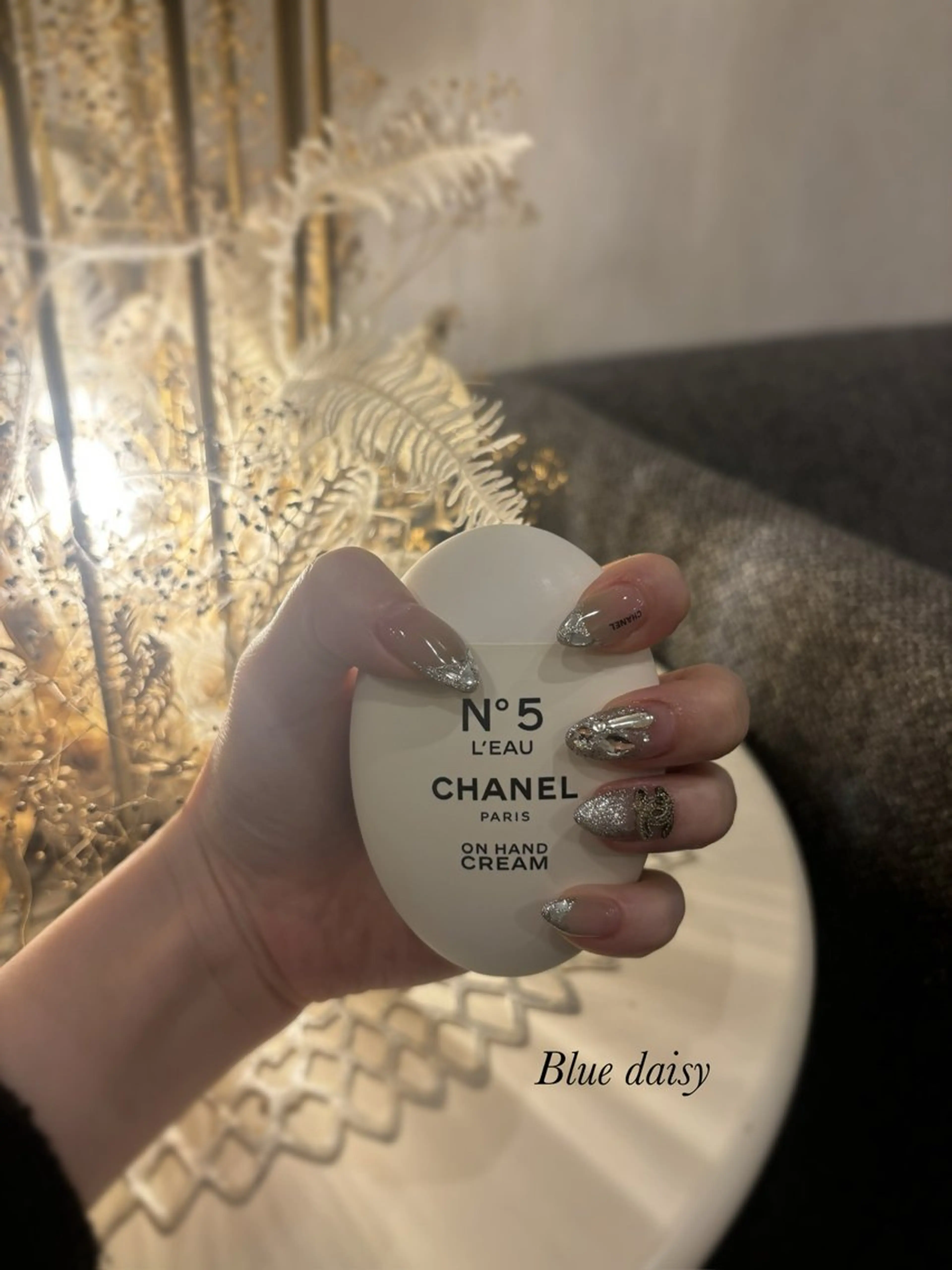 ネイル フレンチネイル ガラスフレンチ ストーンネイル ハンドネイル Blue daisy 栄本店のネイルデザイン