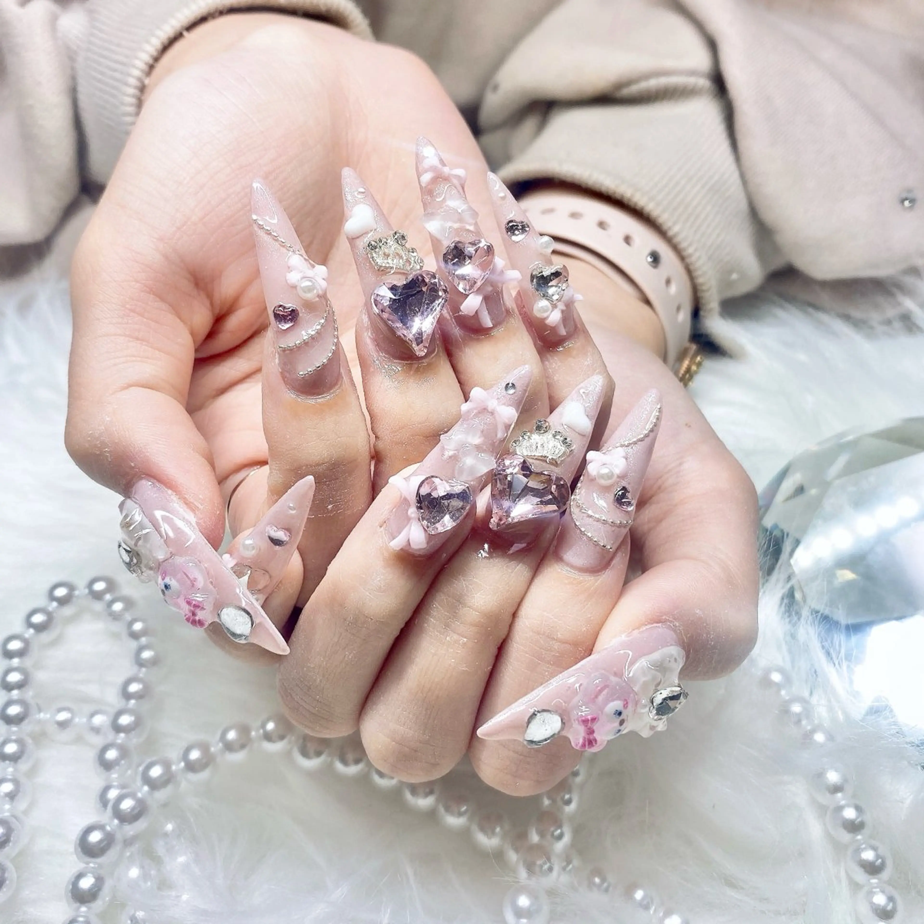 ネイル ayaka ギャルネイル🎀のネイルデザイン