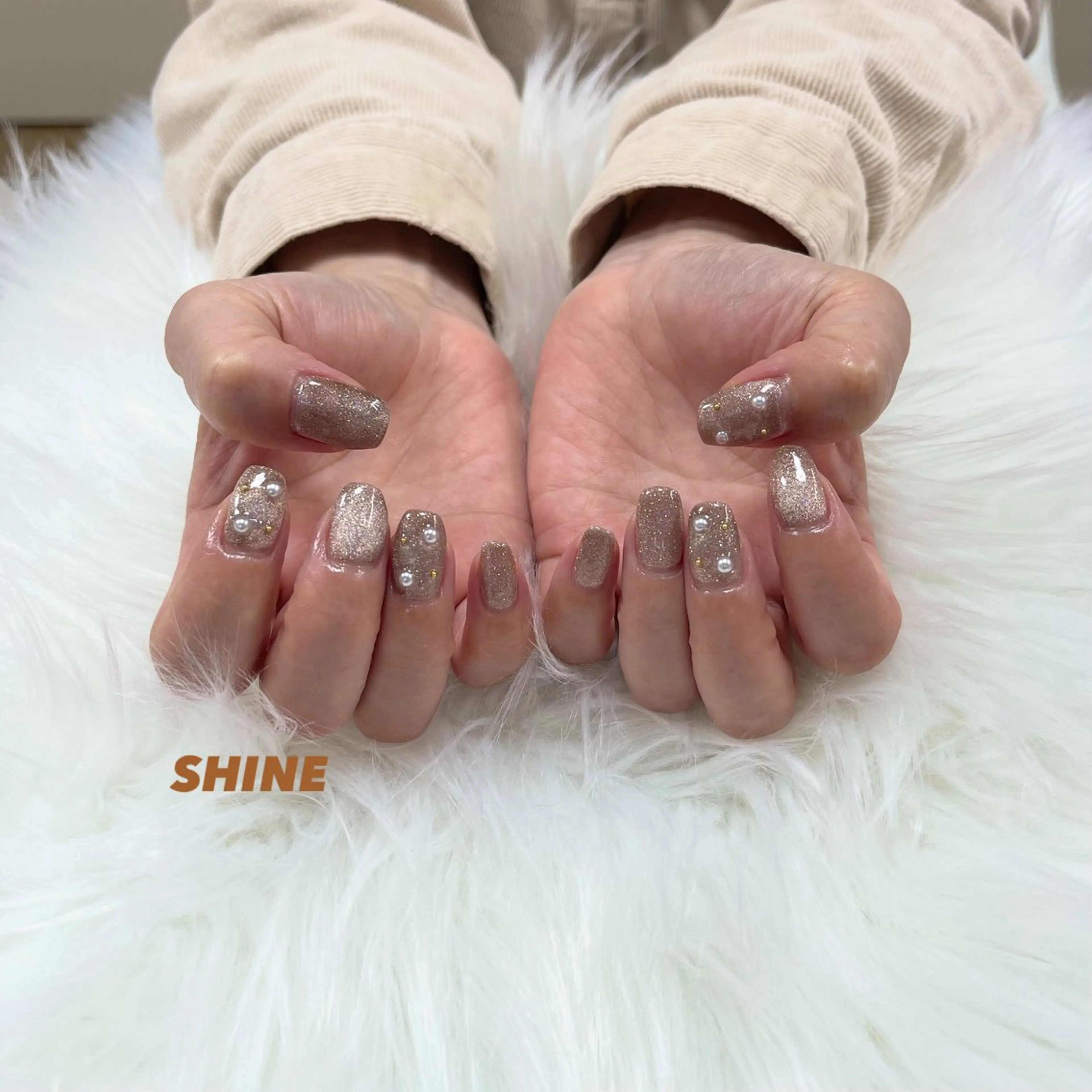 ネイル ブラウン マグネットネイル SHINE nail salonのネイルデザイン