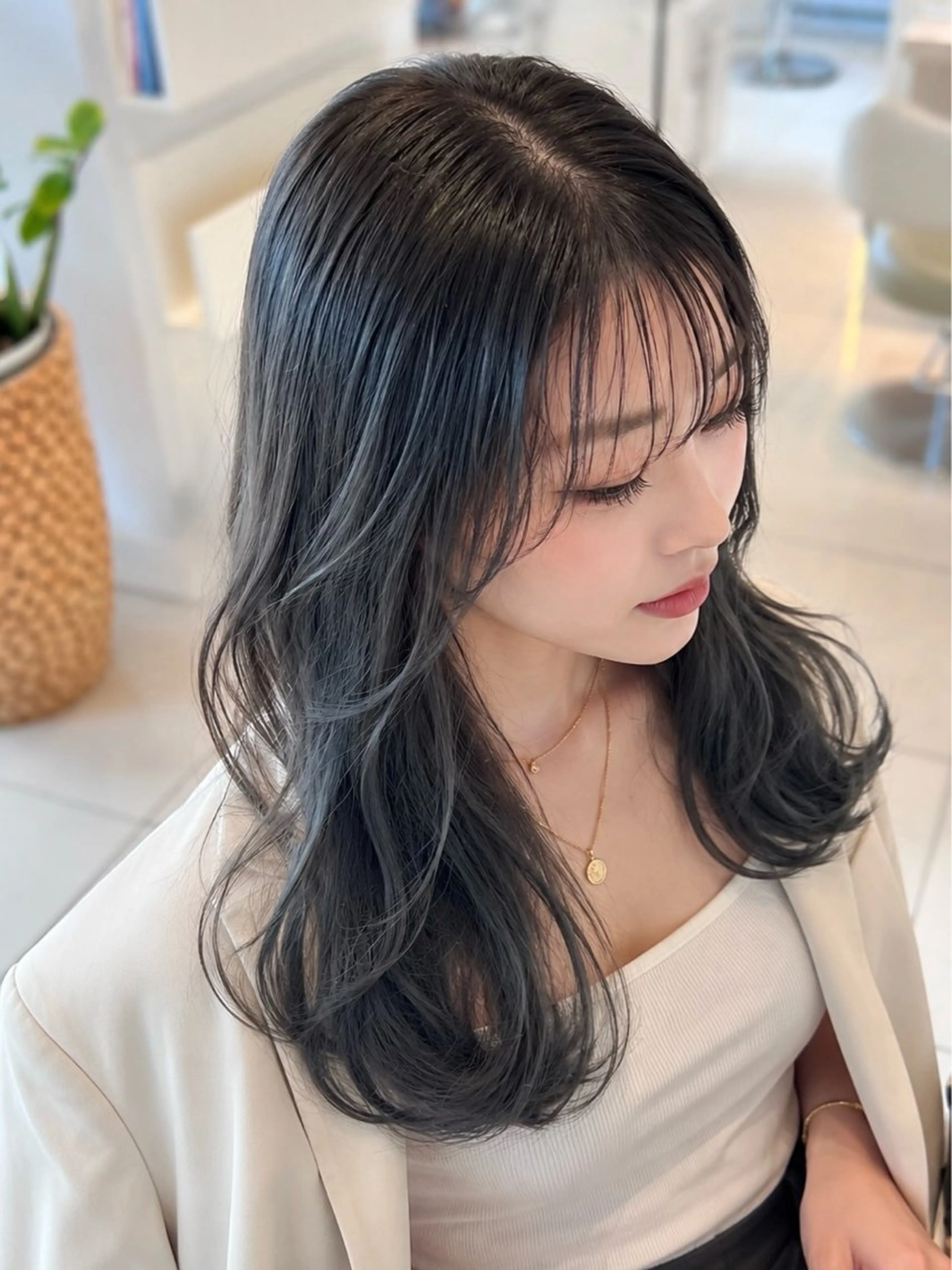 セミロング カラー カット ヘアカラー トリートメント 金子 直樹のヘアスタイル
