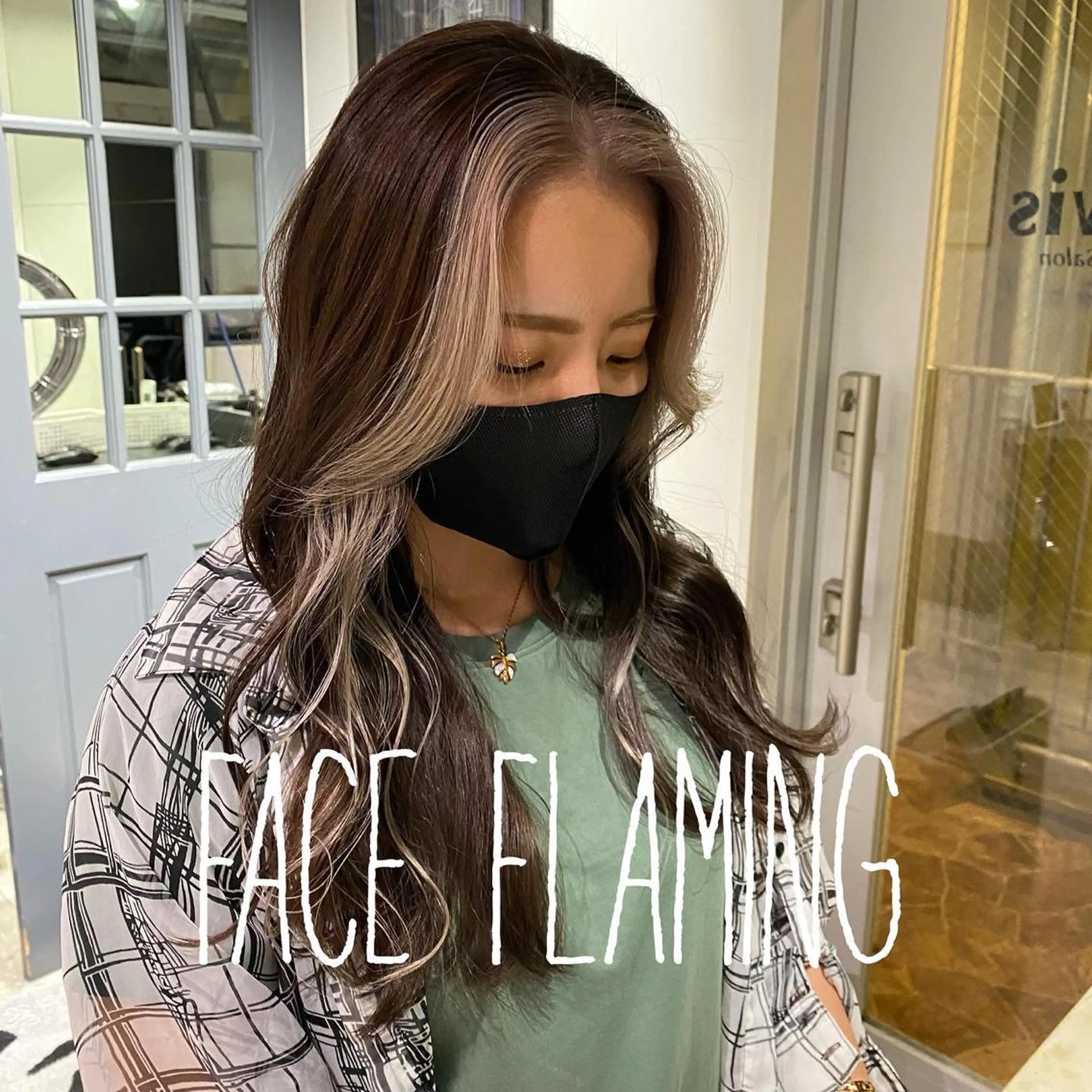 セミロング カラー ミストバング ブリーチ  フェイスフレーミング L'wis所属・L'wis　比佐野 大地のヘアスタイル