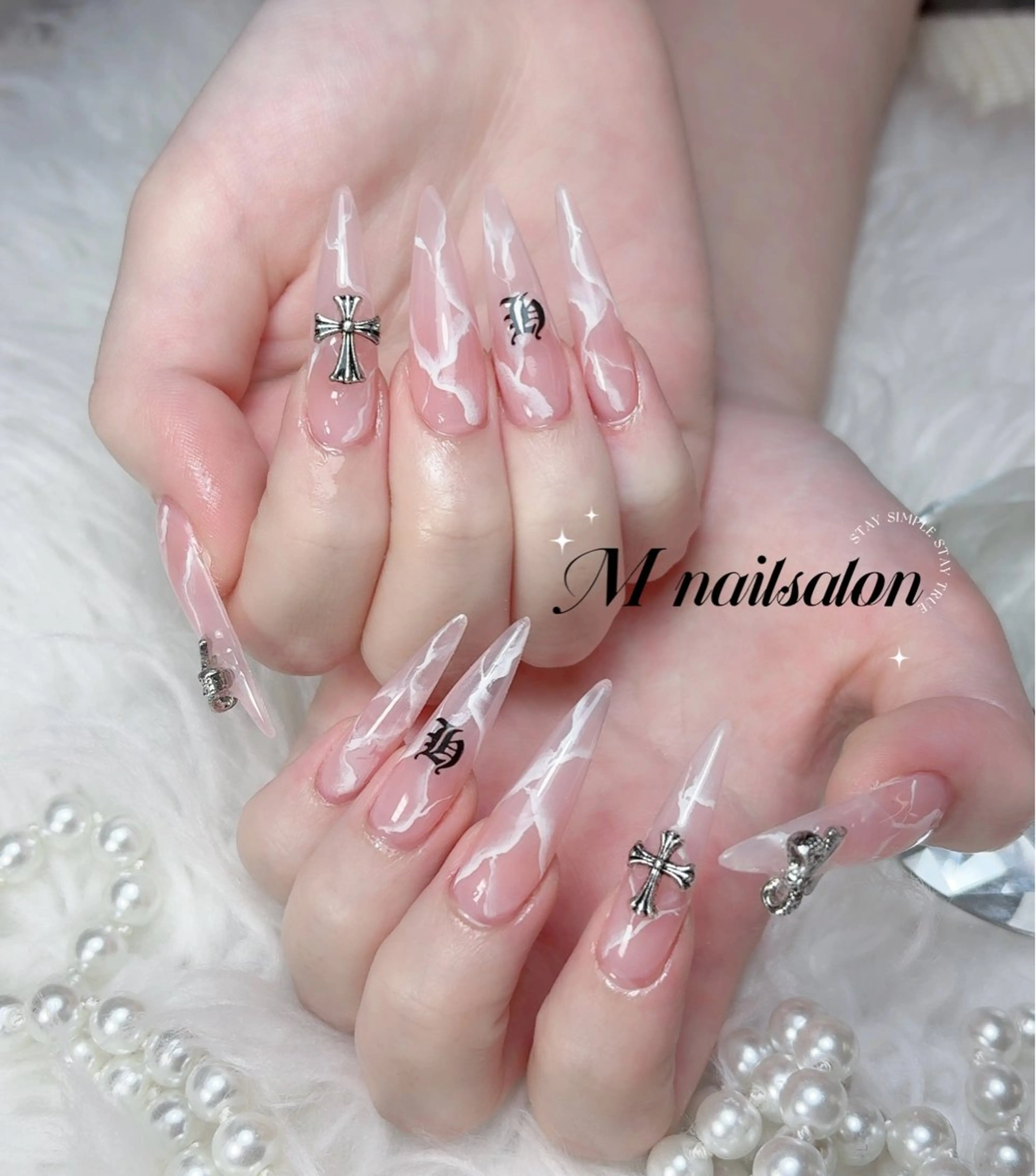 ネイル M🌷nail 長さだし専門店のネイルデザイン