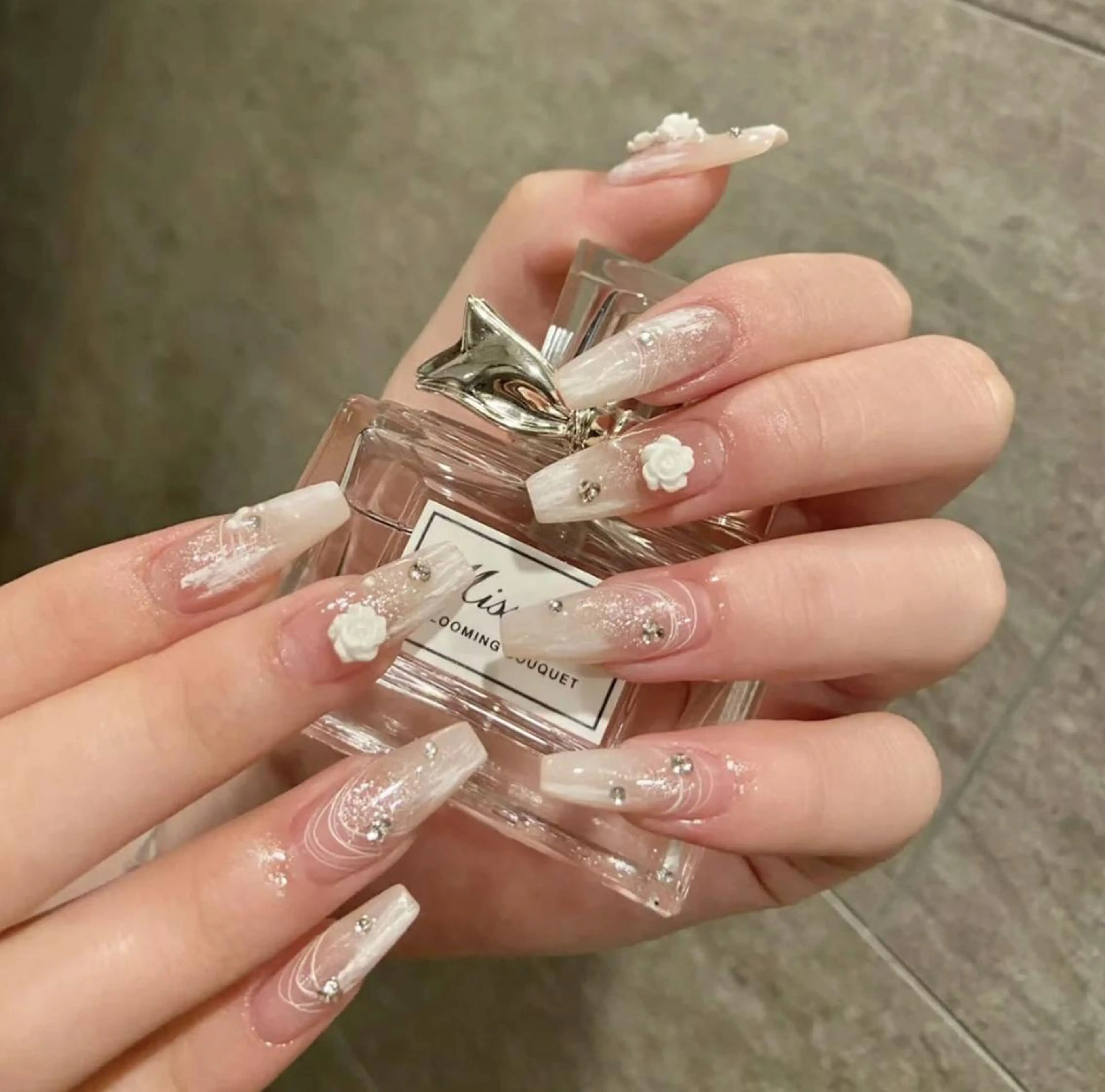 ネイル Queens ゲンのネイルデザイン