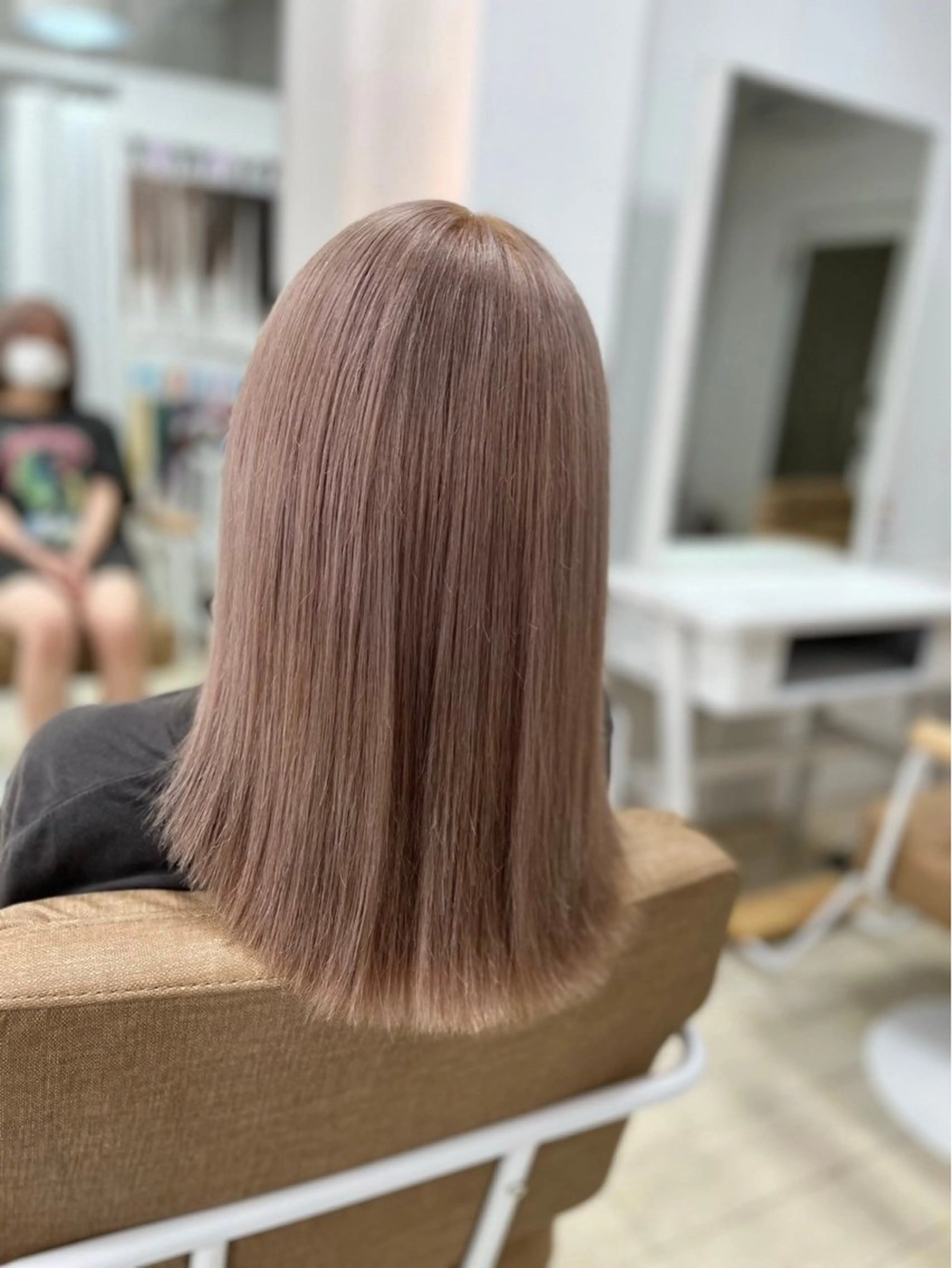 セミロング ミルクティー量産💙 💙ブリーチ特化💙のヘアスタイル