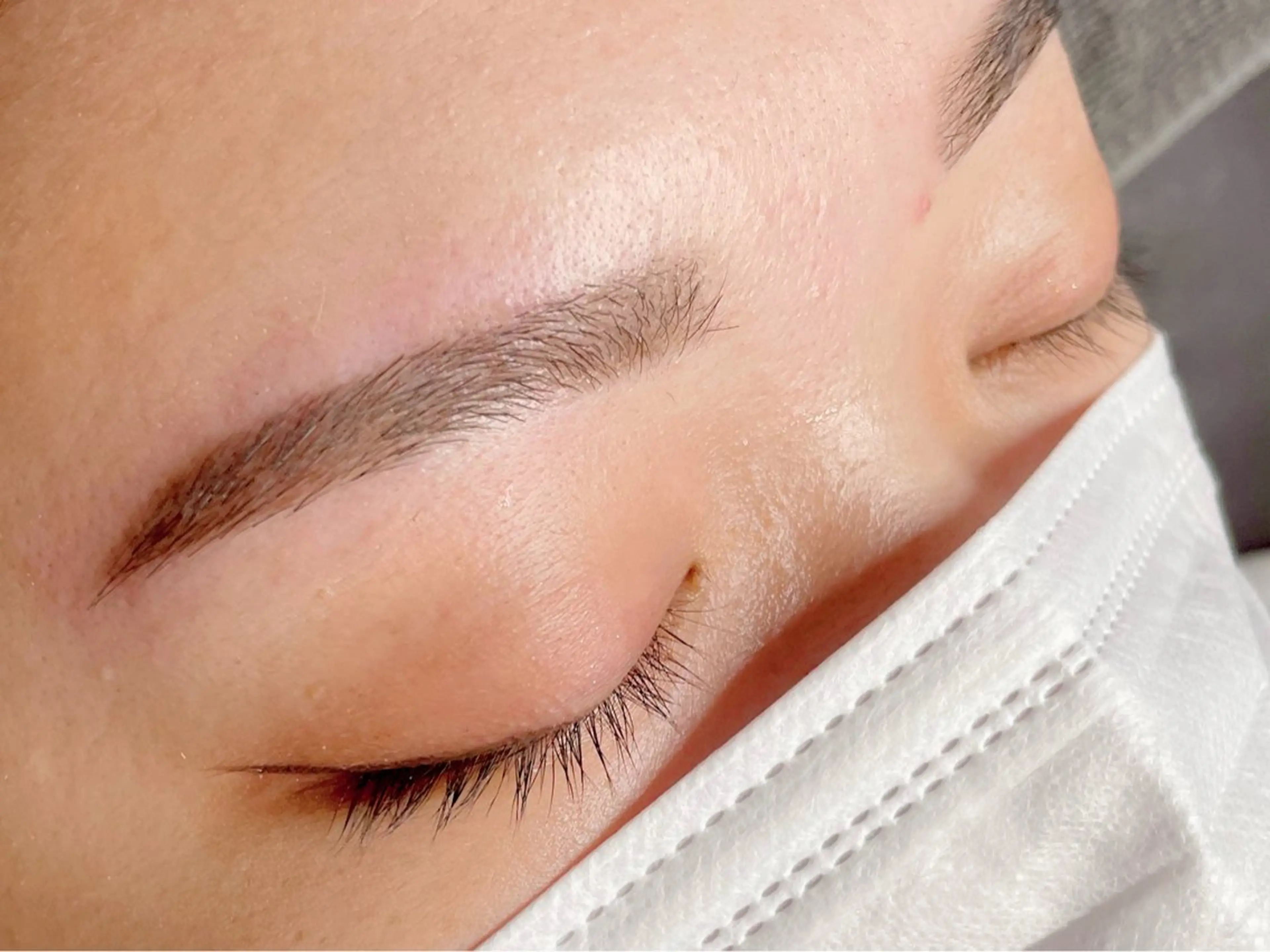 アイブロウ 眉毛ワックス脱毛 FAXIA Mihoのマツエク・マツパデザイン