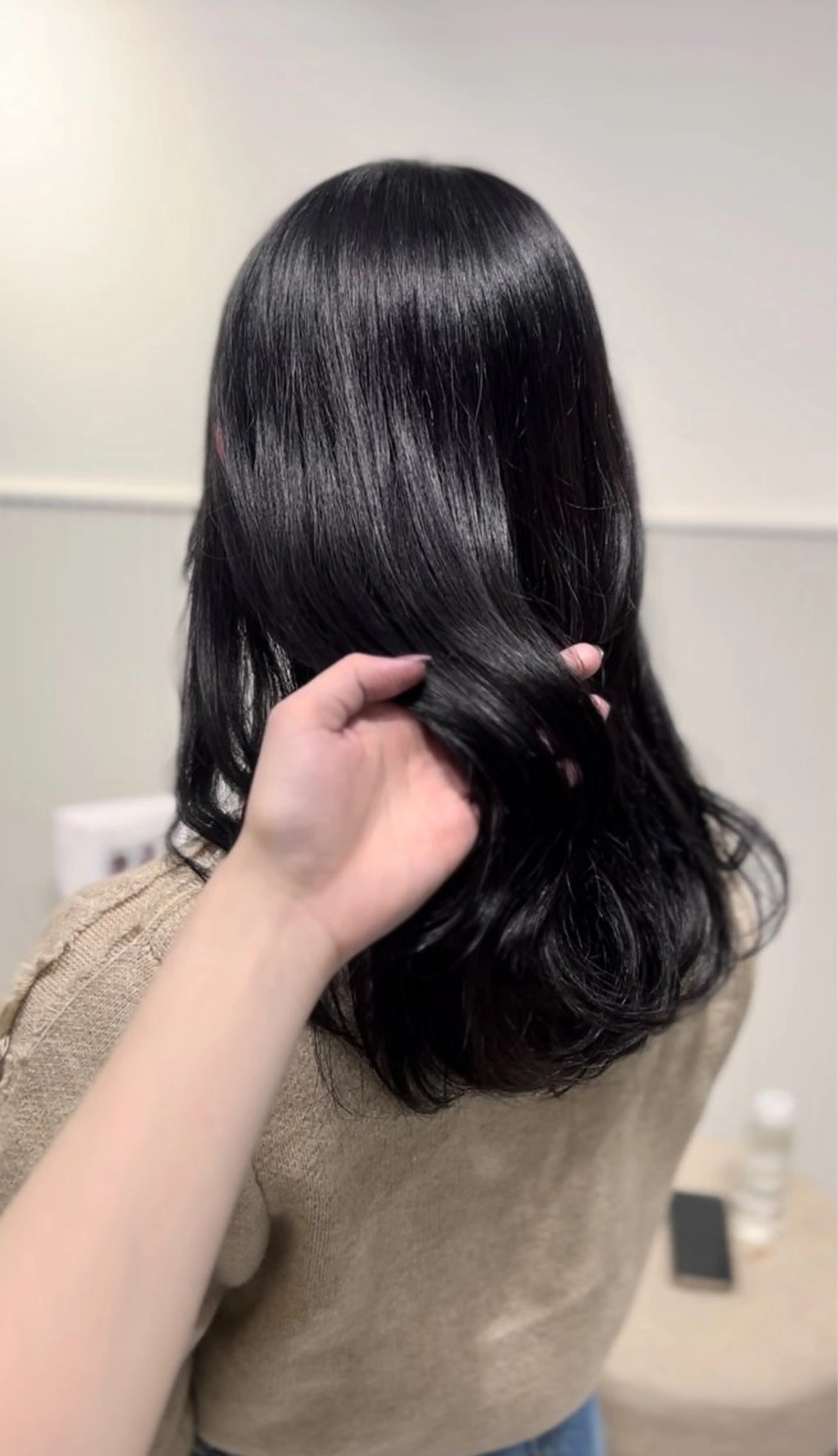 セミロング カラー 透明感カラー グレージュ 韓国風ヘア LOVEST Rihoのヘアスタイル