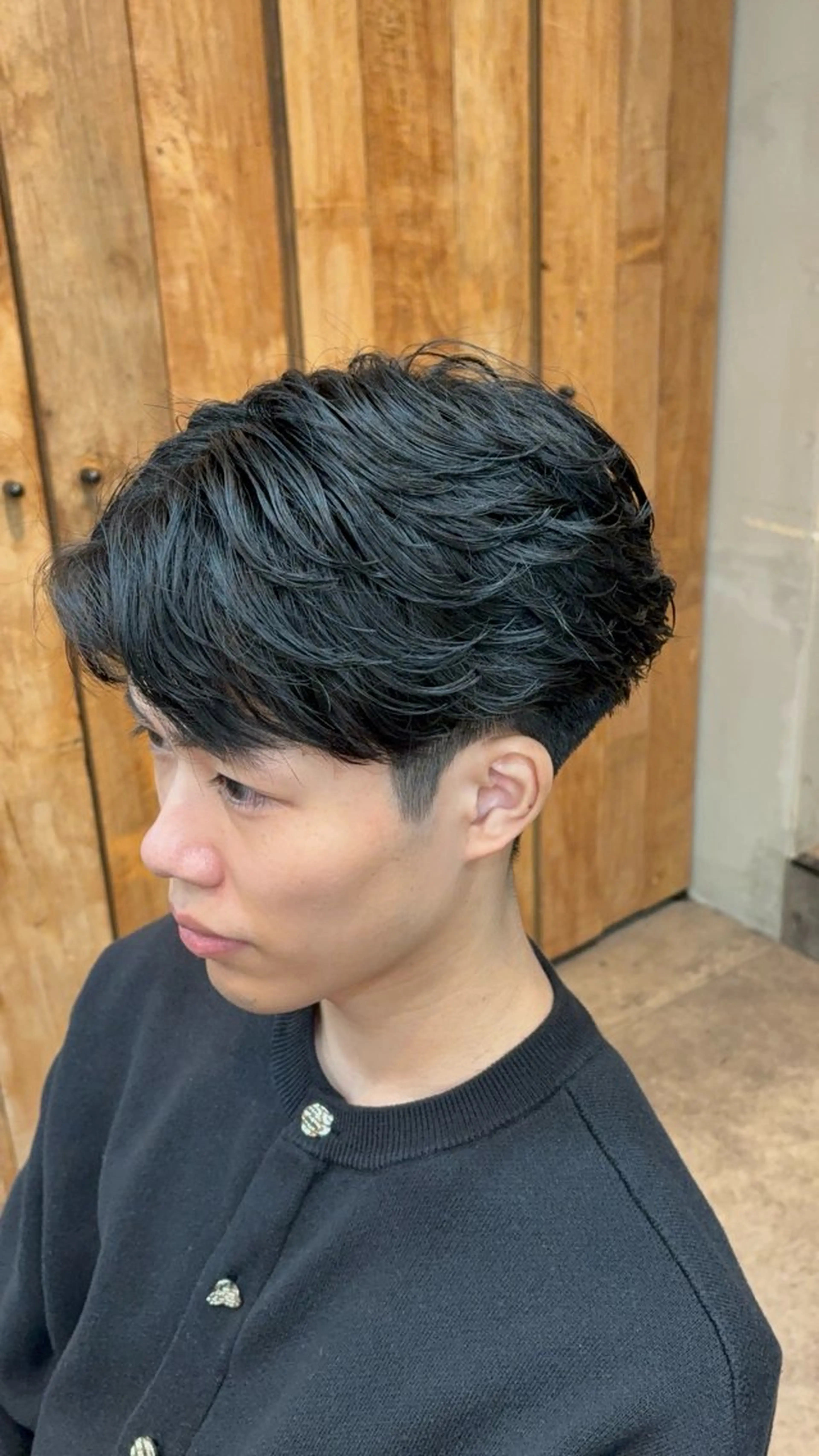 メンズ フェザーパーマ メンズパーマ 青木 星翔のヘアスタイル