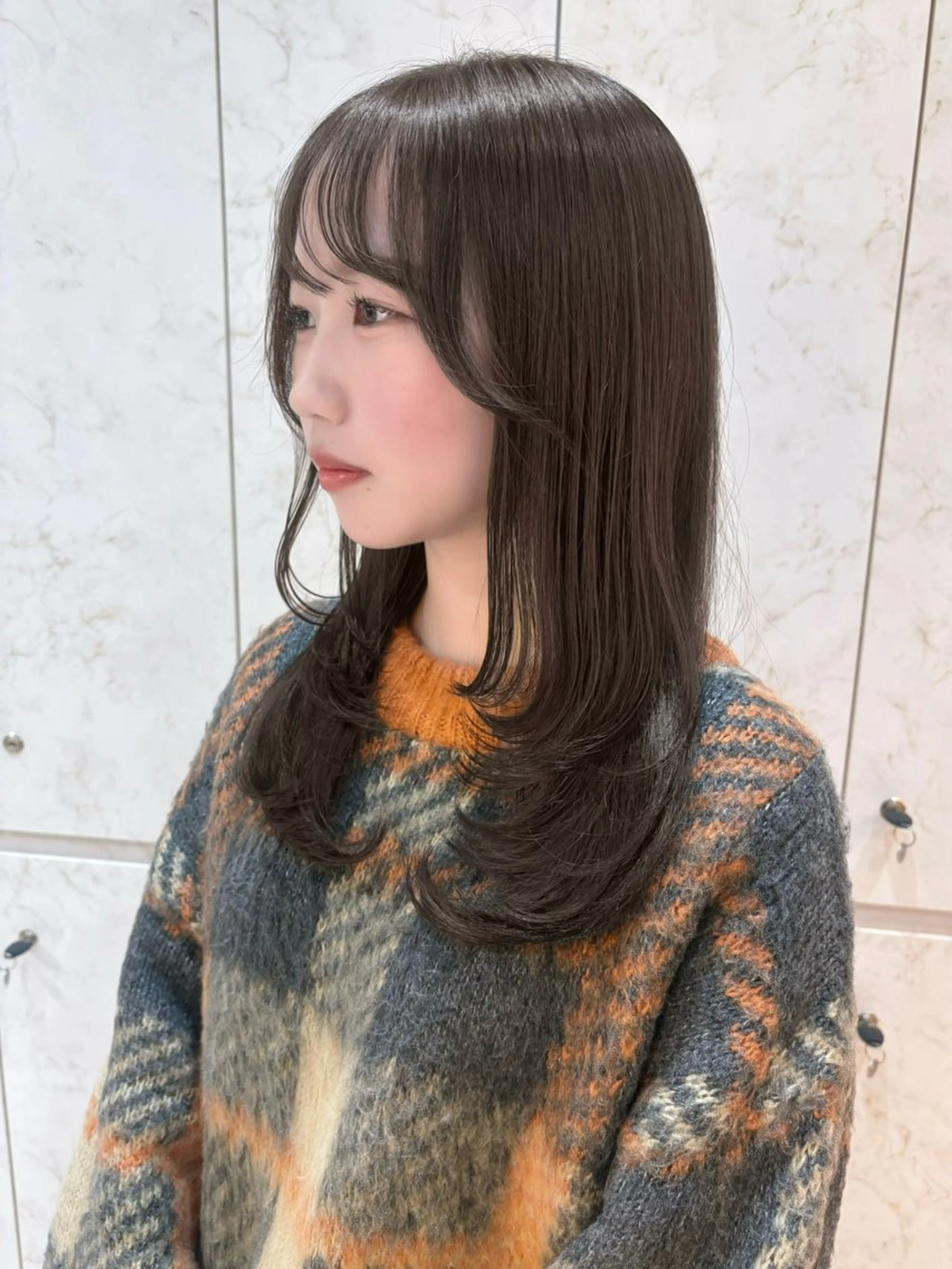 セミロング カラー ヘアカラー トリートメント moeka レイヤー /艶カラー/韓国のヘアスタイル
