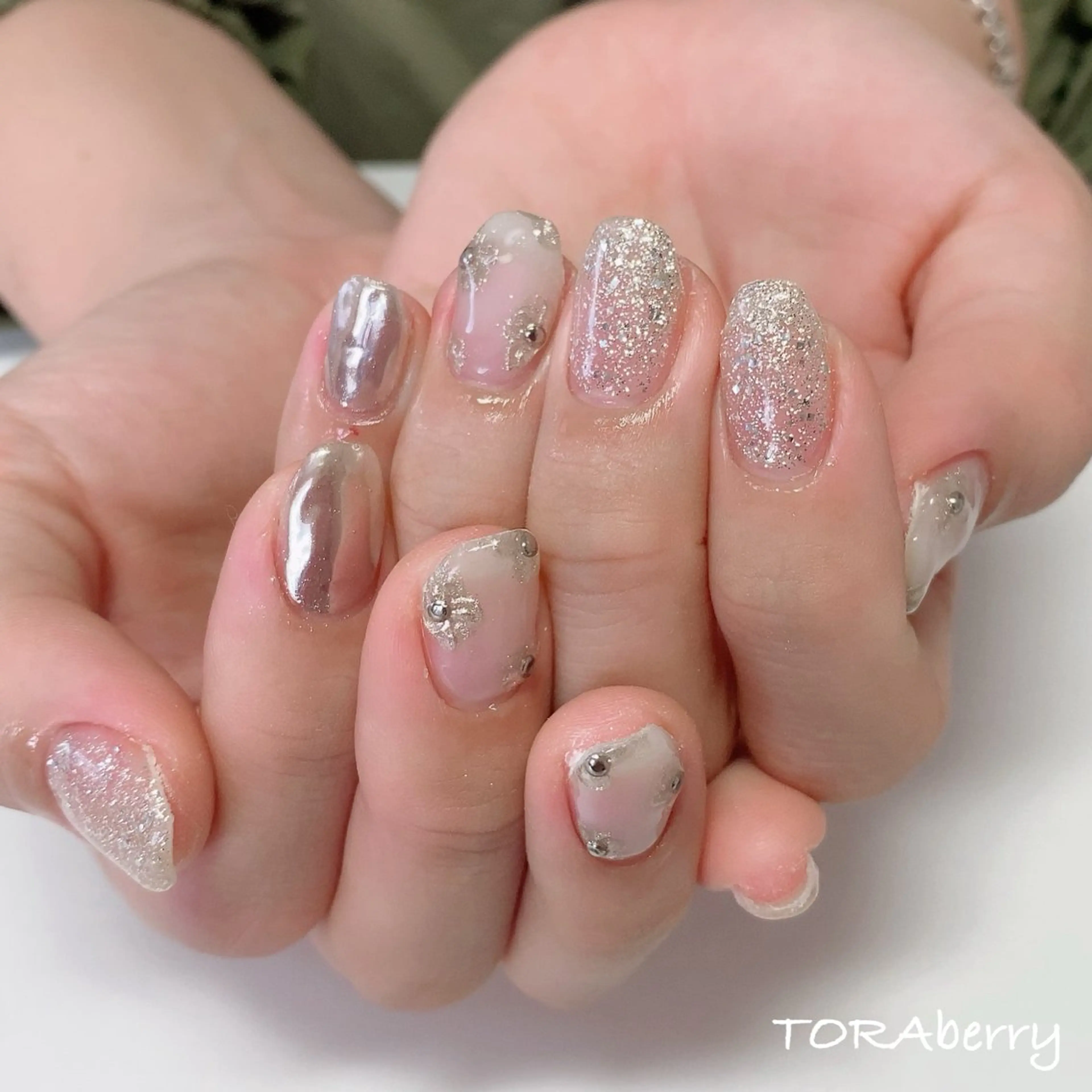 ネイル ハンドネイル ネイリスト なつみのネイルデザイン