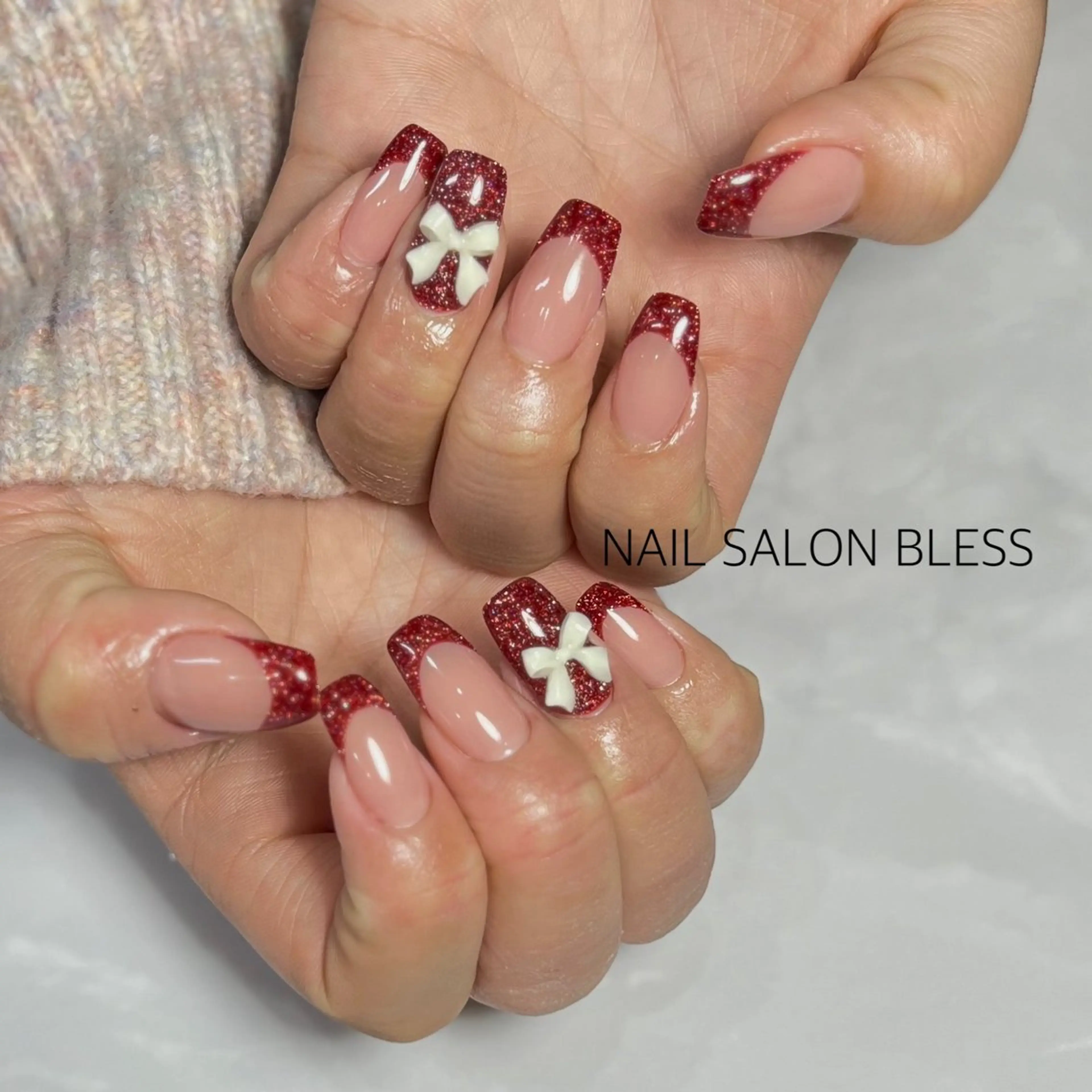 セミロング BLESS momoのネイルデザイン