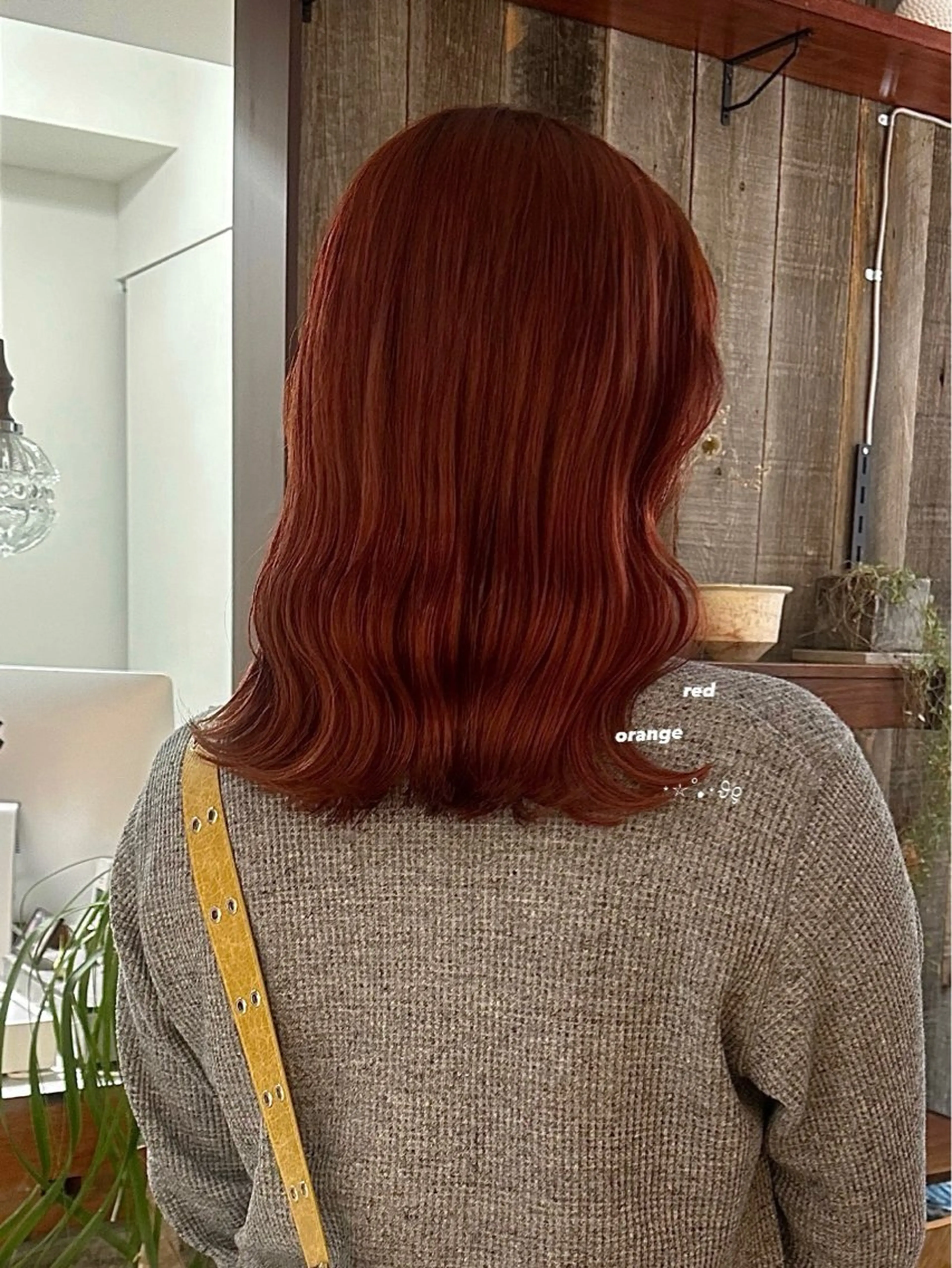 ミディアム カラー 暖色カラー/レイヤー 🌙 オノユリカのヘアスタイル