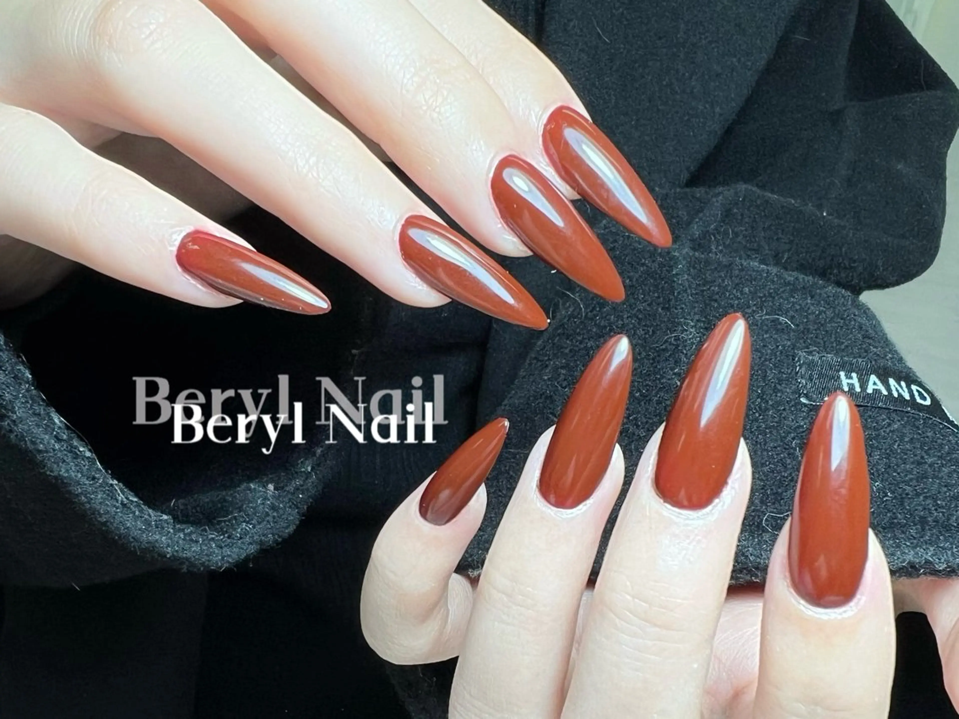 ロング ハンドネイル Beryl Nail 新大久保のネイルデザイン