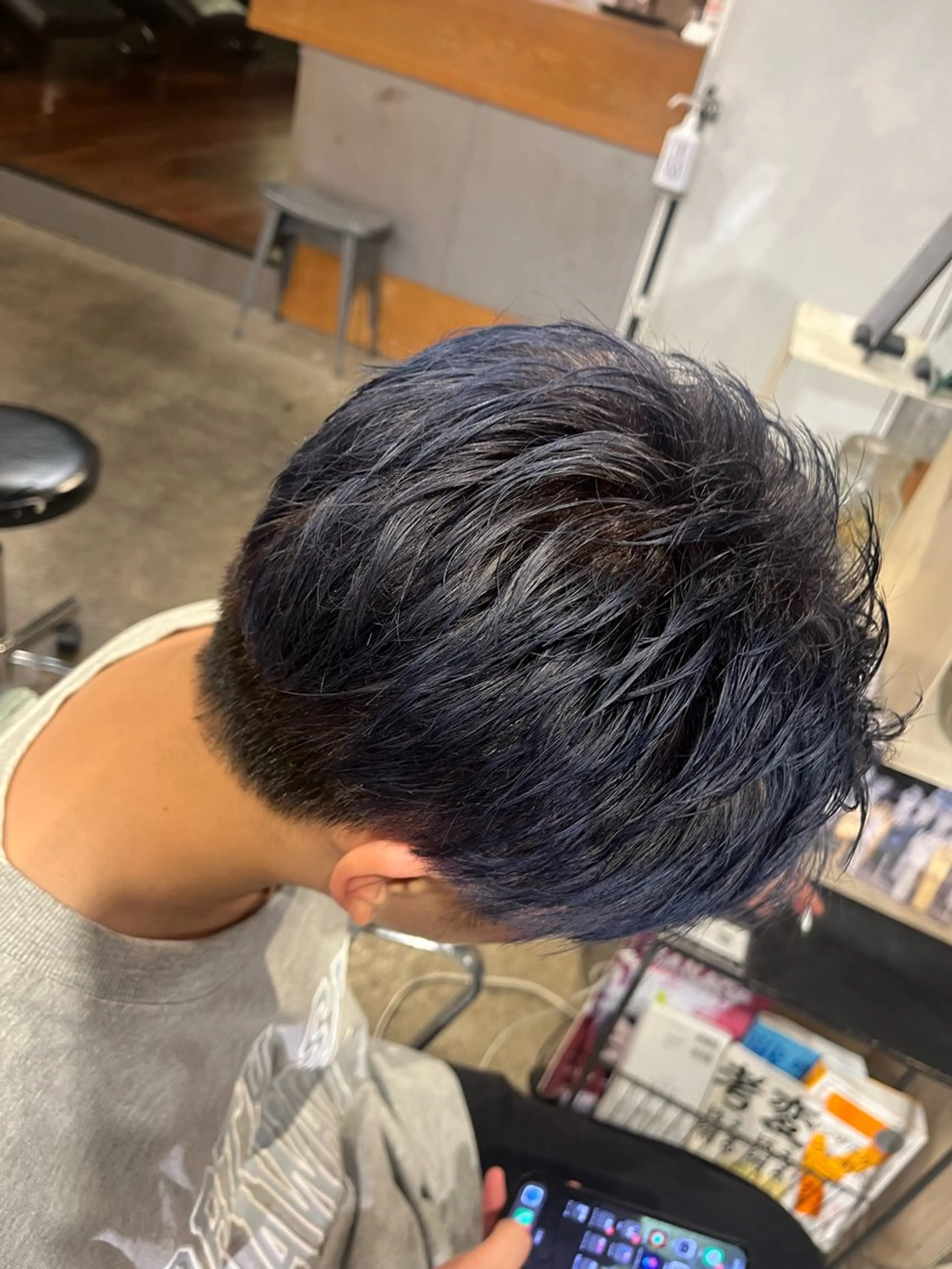 カラー メンズ ブルーカラー ネイビーカラー 泉澤 風花のヘアスタイル