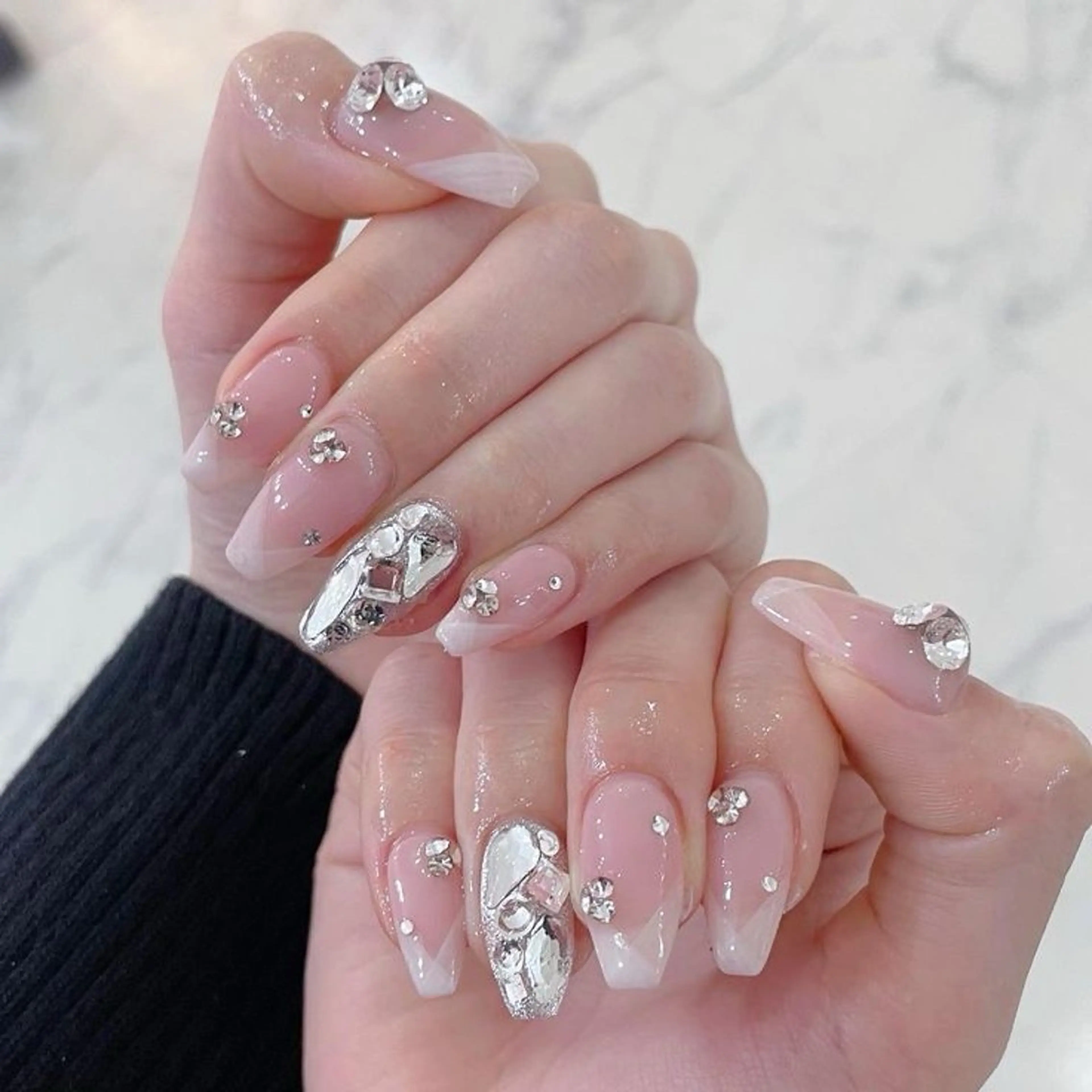 ネイル ハロウィン マグネットネイル ミラーネイル ピンク ネイルチップ Lee Nailsのネイルデザイン