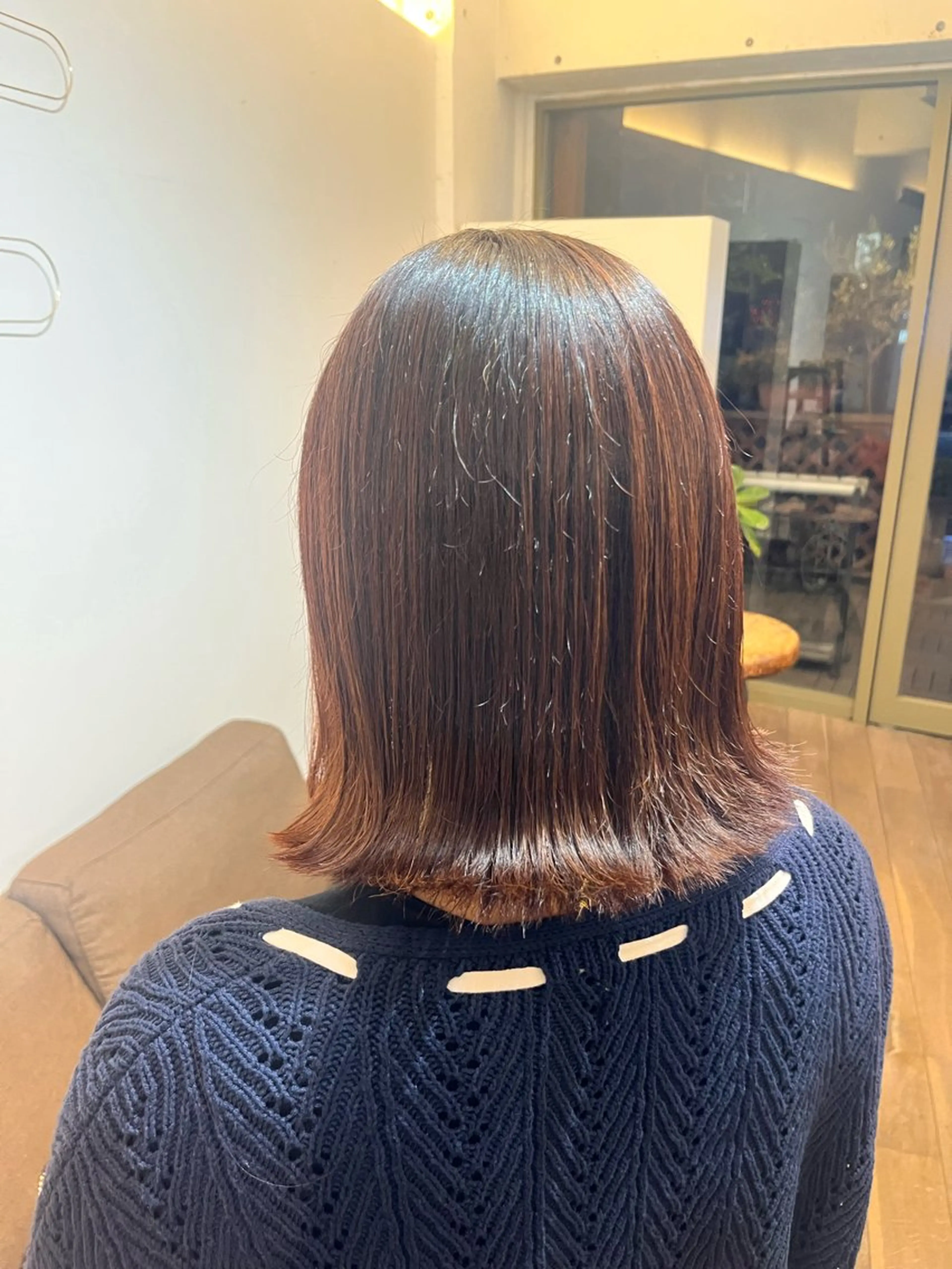 ミディアム ボブ 外ハネヘア カット 臺 佳連のヘアスタイル