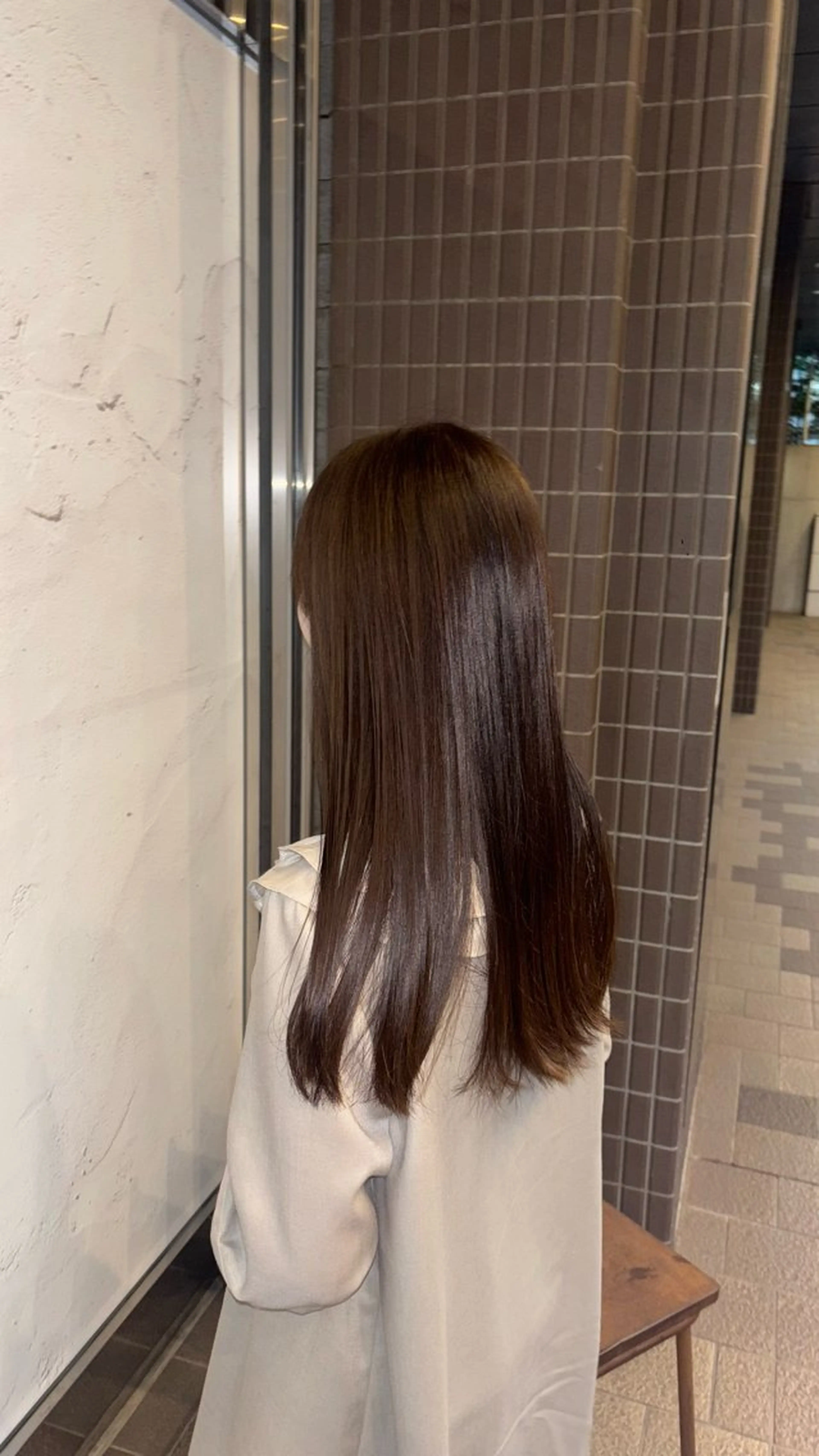 ロング カラー オリーブカラー 小池 かなこのヘアスタイル